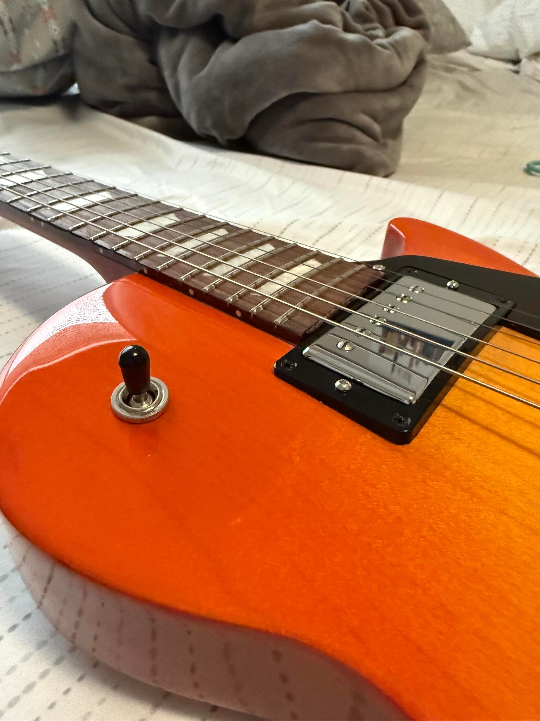 Used Gibson Les paul studio - Sweetwater's Gear Exchange Used Gibson Les paul studio - Sweetwater's Gear Exchange