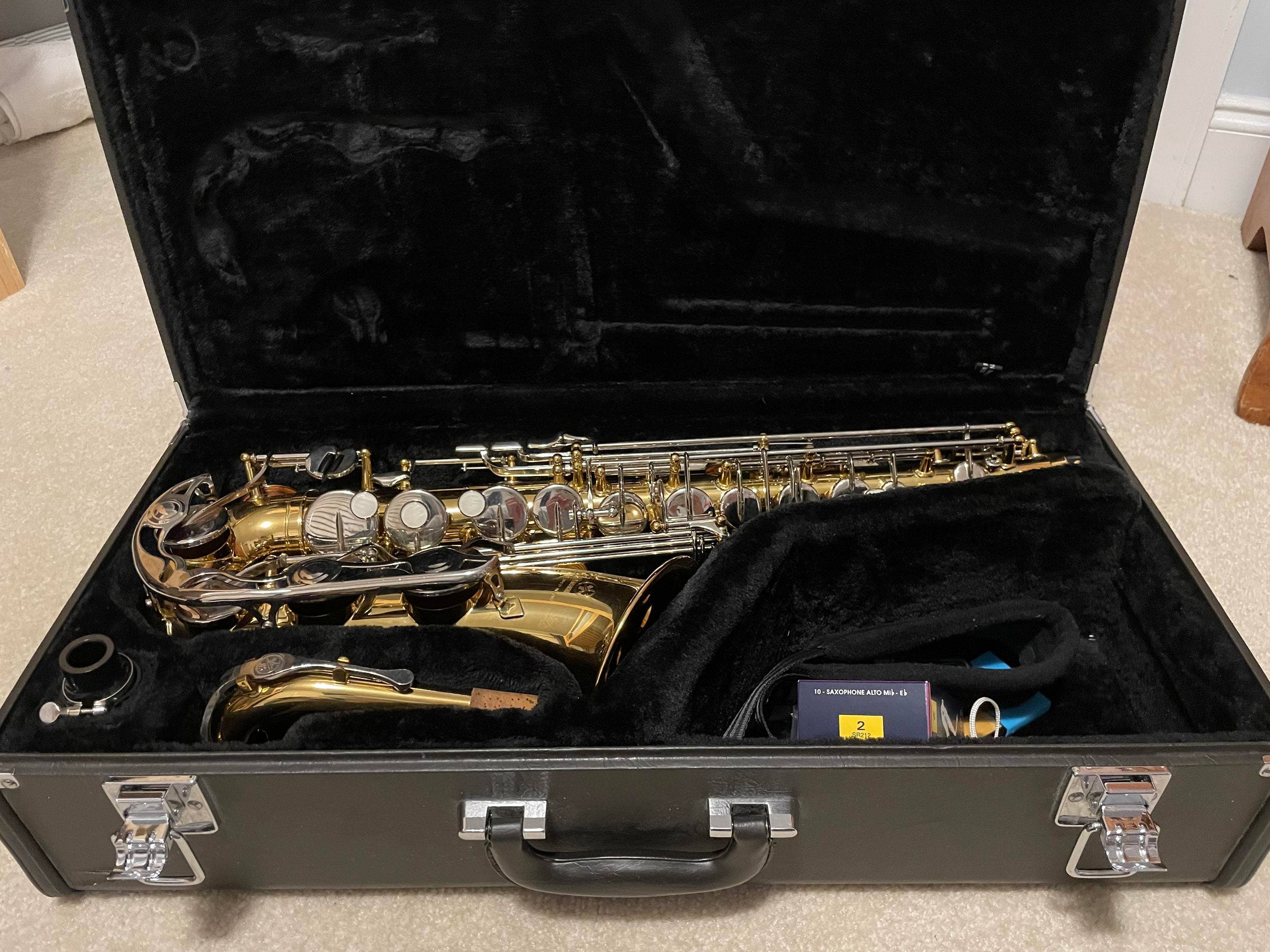 Used Yamaha YAS-26 Student Alto Saxophone - Gold Lacquer | Sweetwater ...