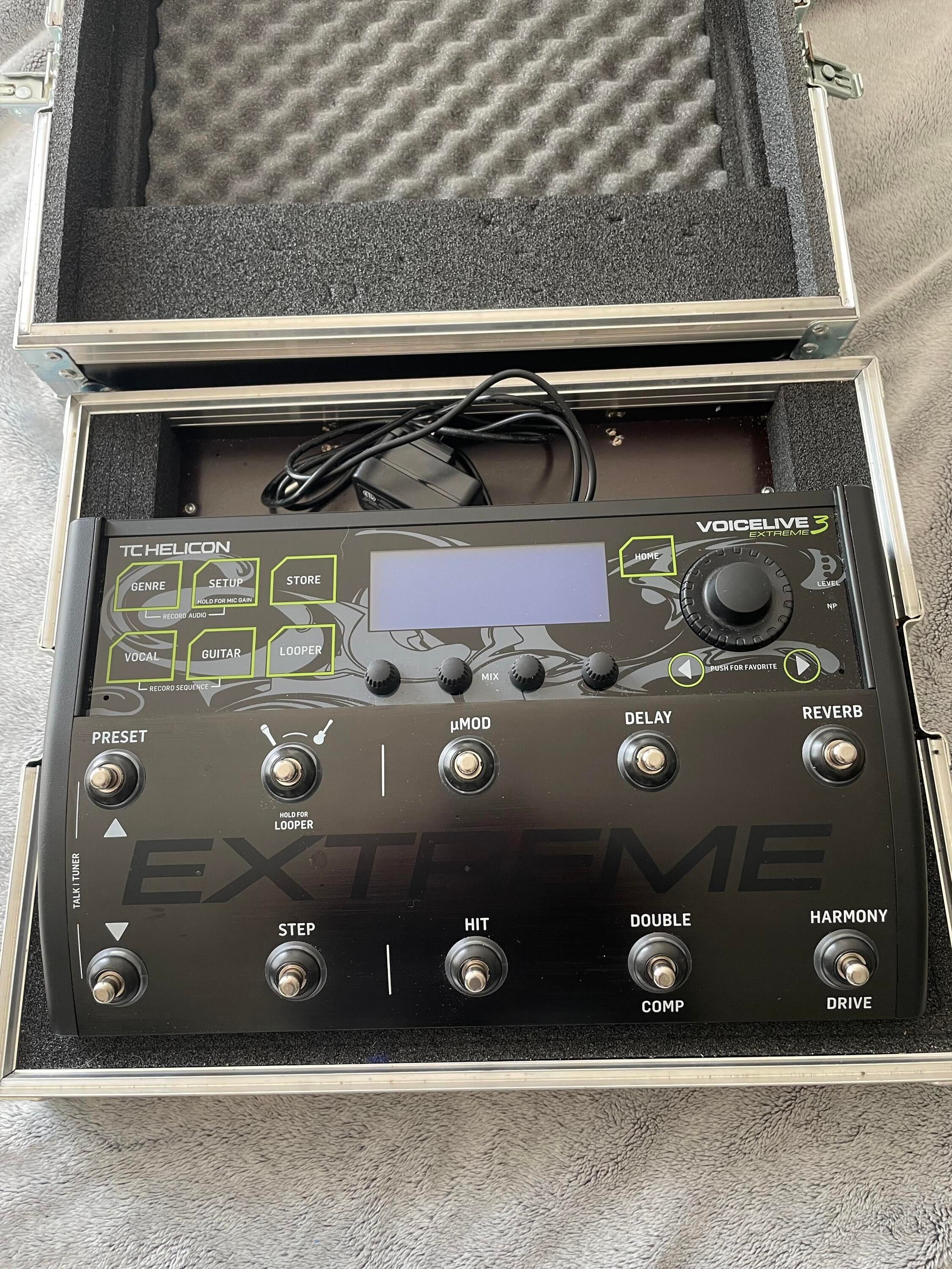 Used TC-Helicon VoiceLive 3 Extreme Guitar and Vocal Effects