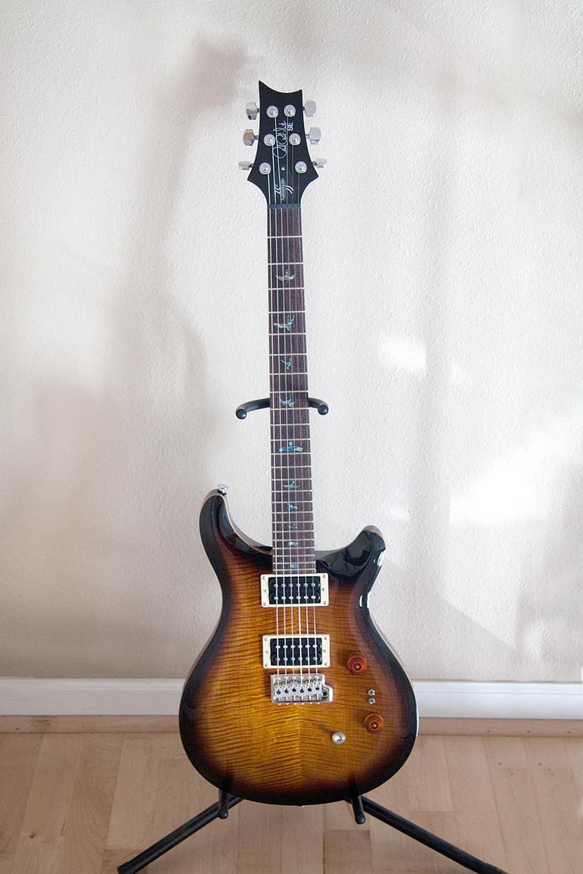 SE Custom 24 35th Anniversary Electric Guitar - Black Gold Burst