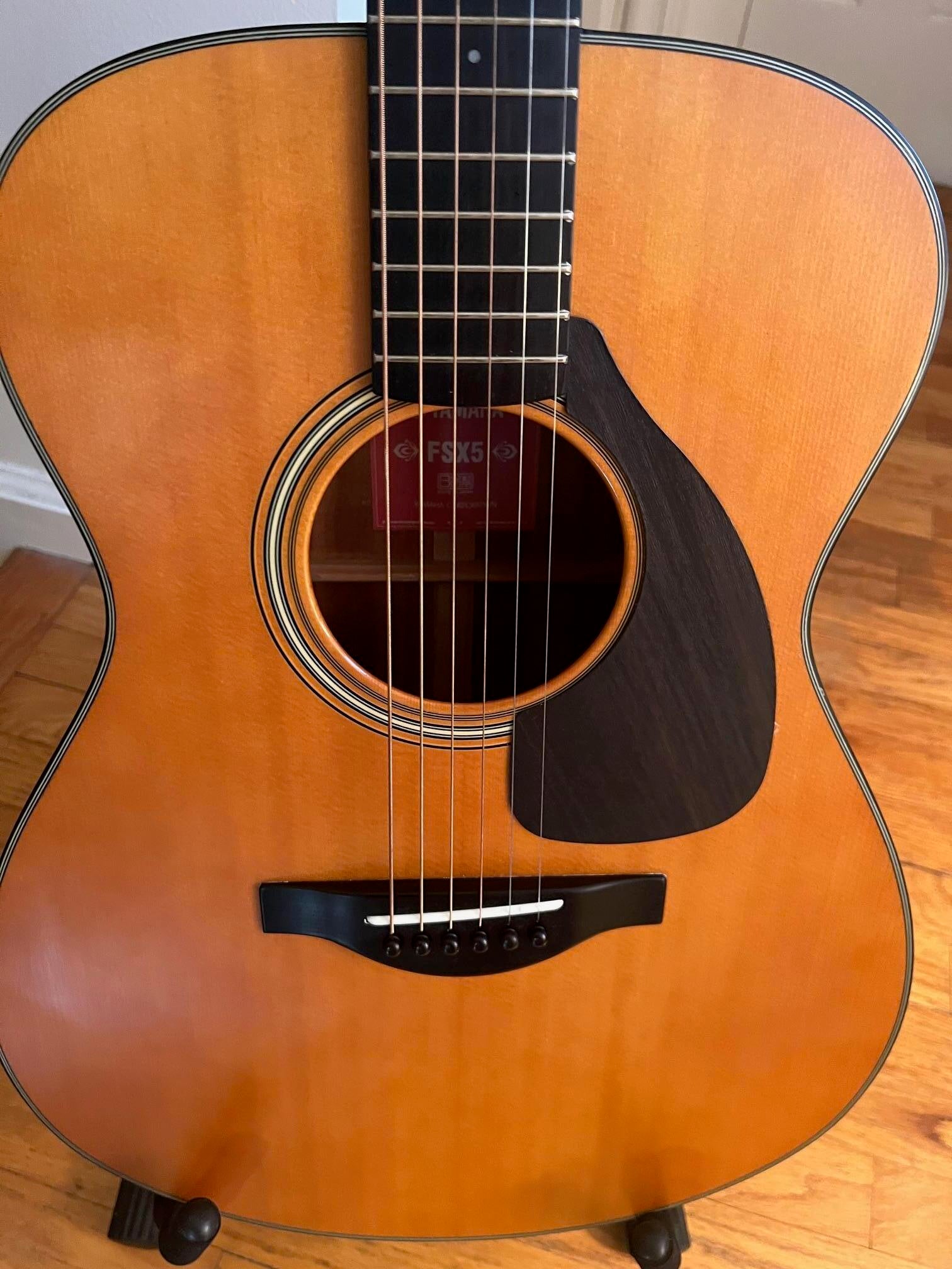 Used Yamaha FSX5 Red Label Acoustic - Sweetwater's Gear Exchange