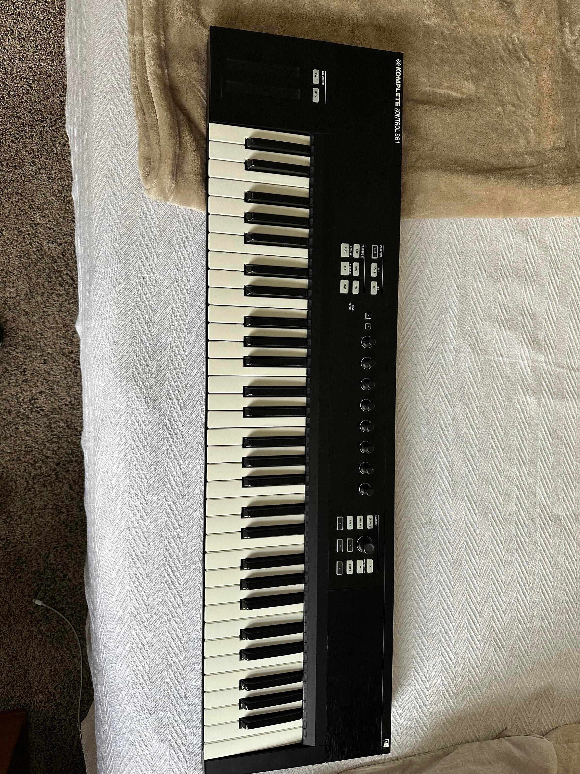 Used Native Instruments Komplete Kontrol S61