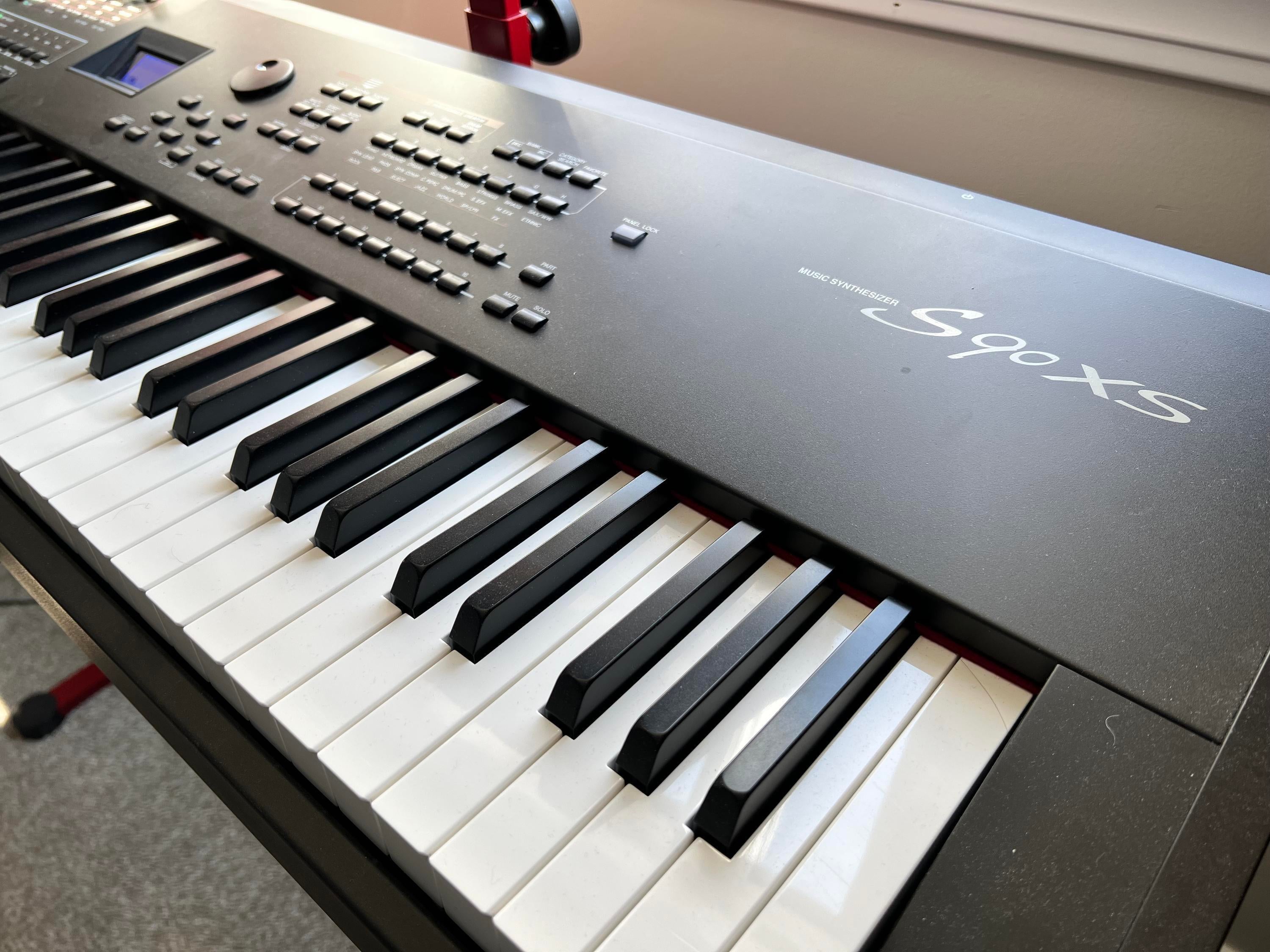 used yamaha s90xs