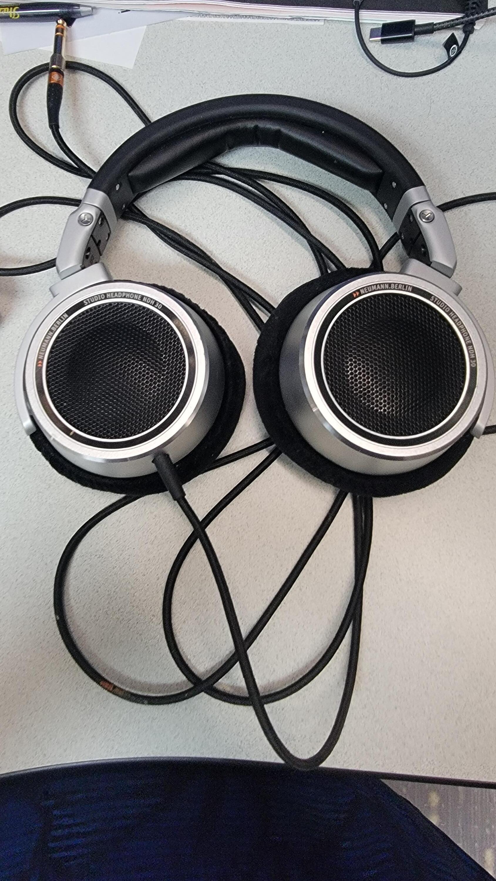 Used studio online headphones