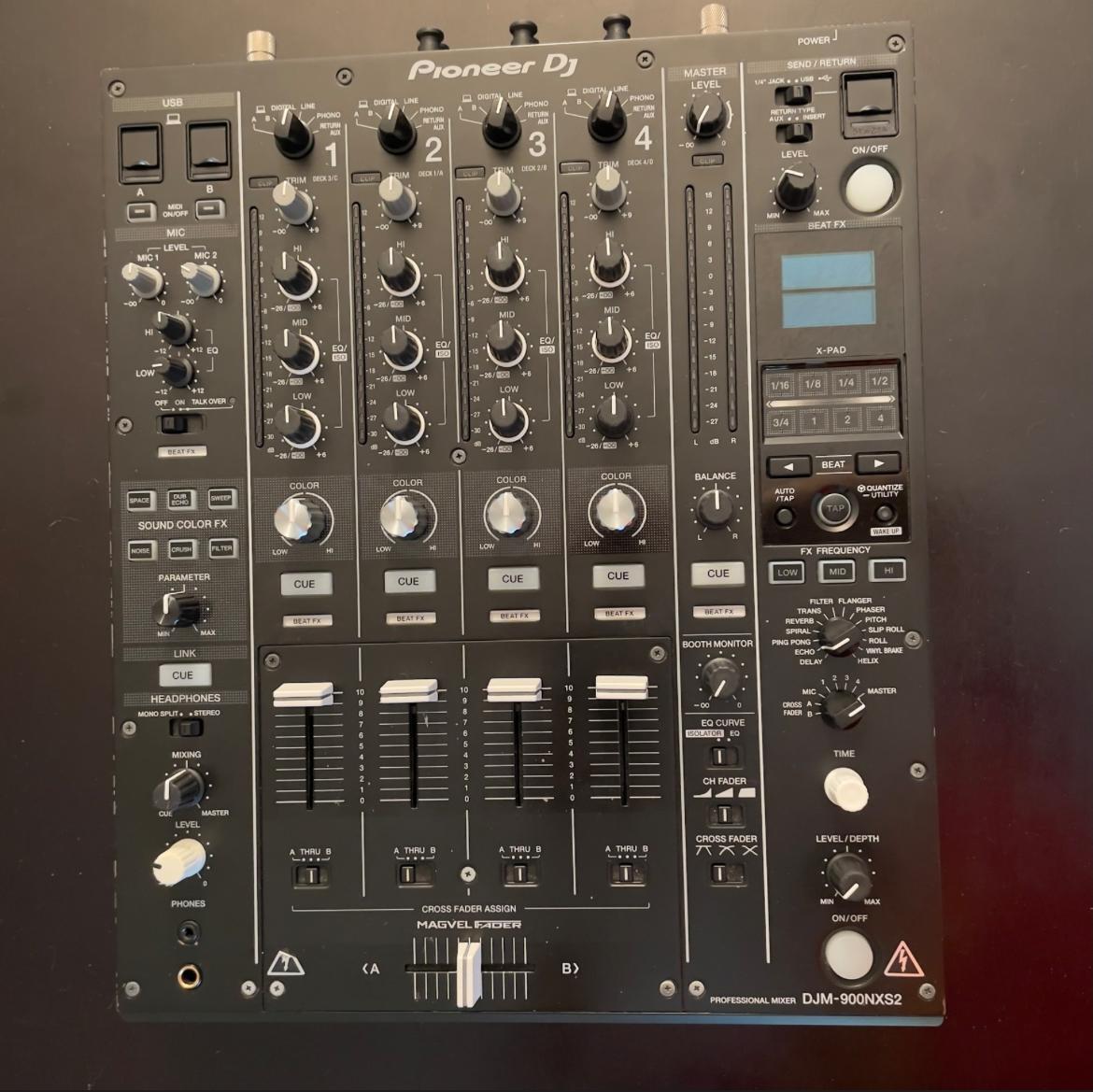 DJM-S9 2チャンネルDJミキサー Used Pioneer DJ DJM-S9 2-channel - Sweetwater's Gear Exchange