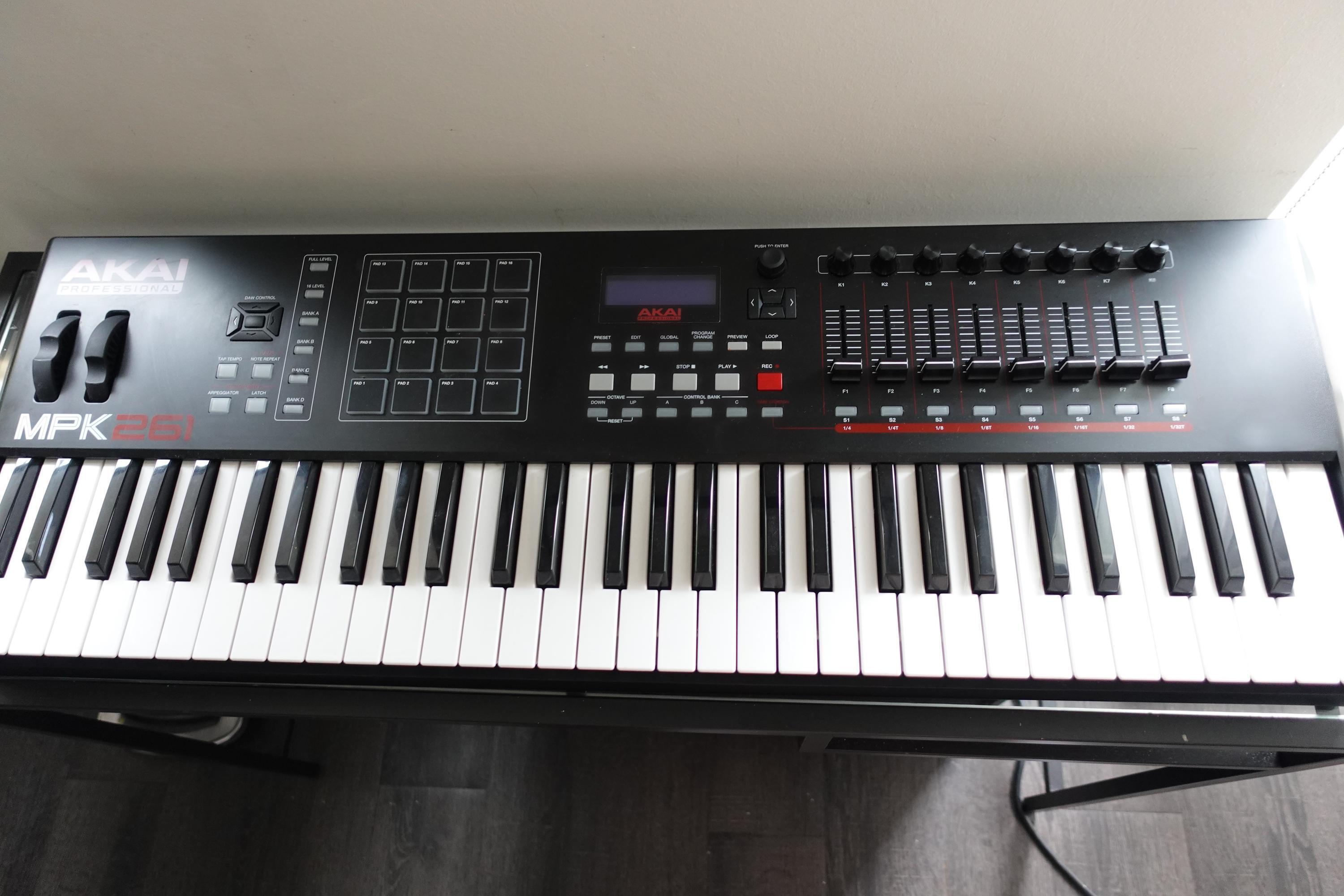 Used Akai Professional MPK261 61-key Keyboard Controller