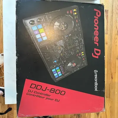 Contrôleur DJ Pioneer DDJ-800