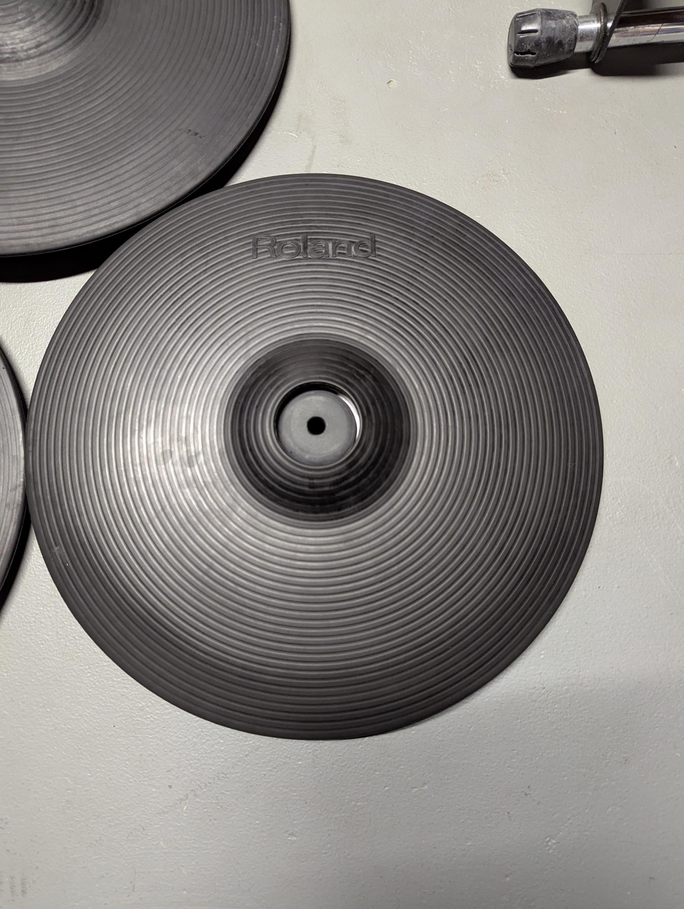 Roland CY-13R ライド CY-12C × 2 クラッシュ Used Roland CY-13R V-Ride / CY-12C - Sweetwater's Gear Exchange