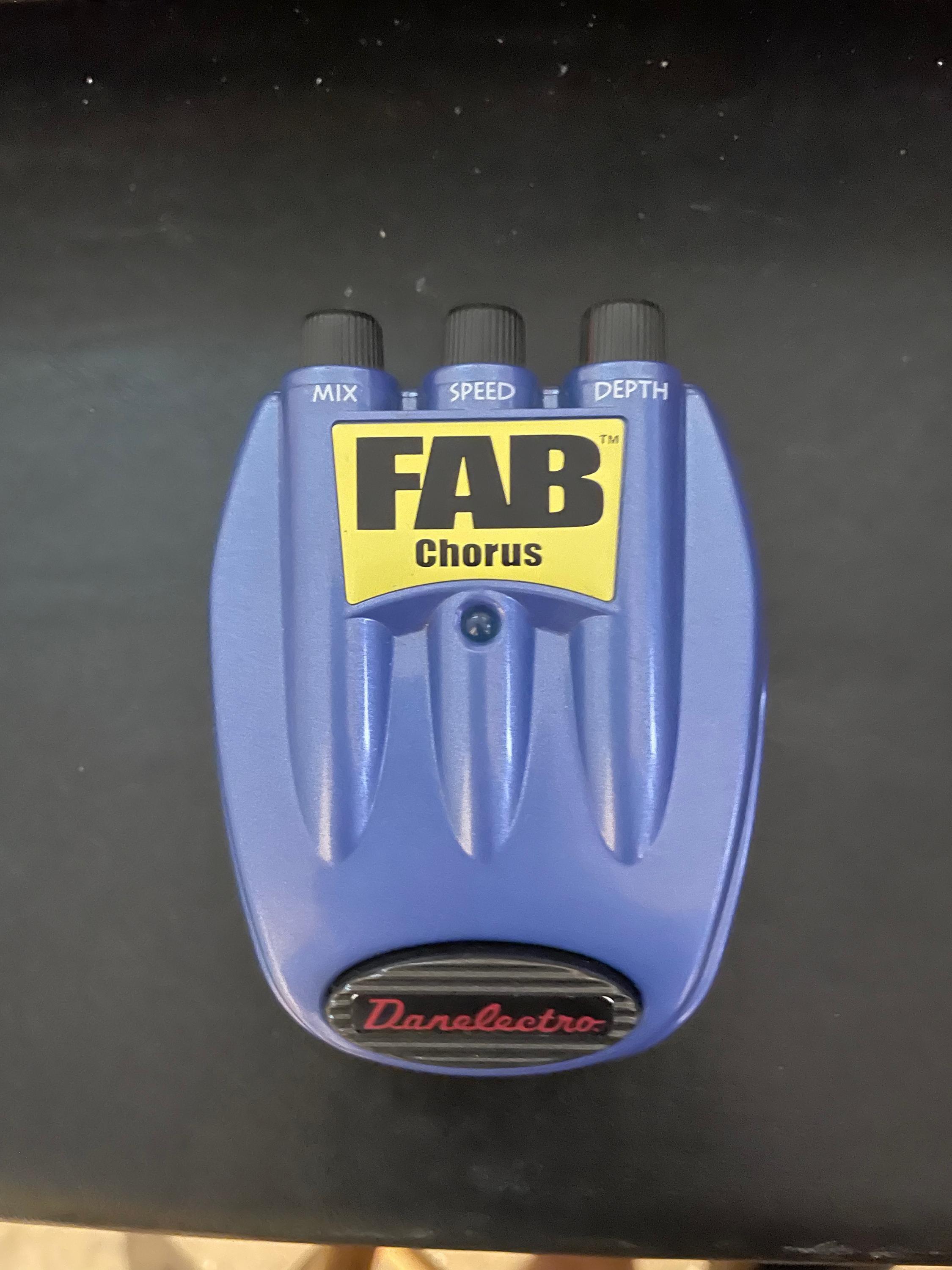 Used Danelectro FAB Chourus Pedal - Sweetwater's Gear Exchange
