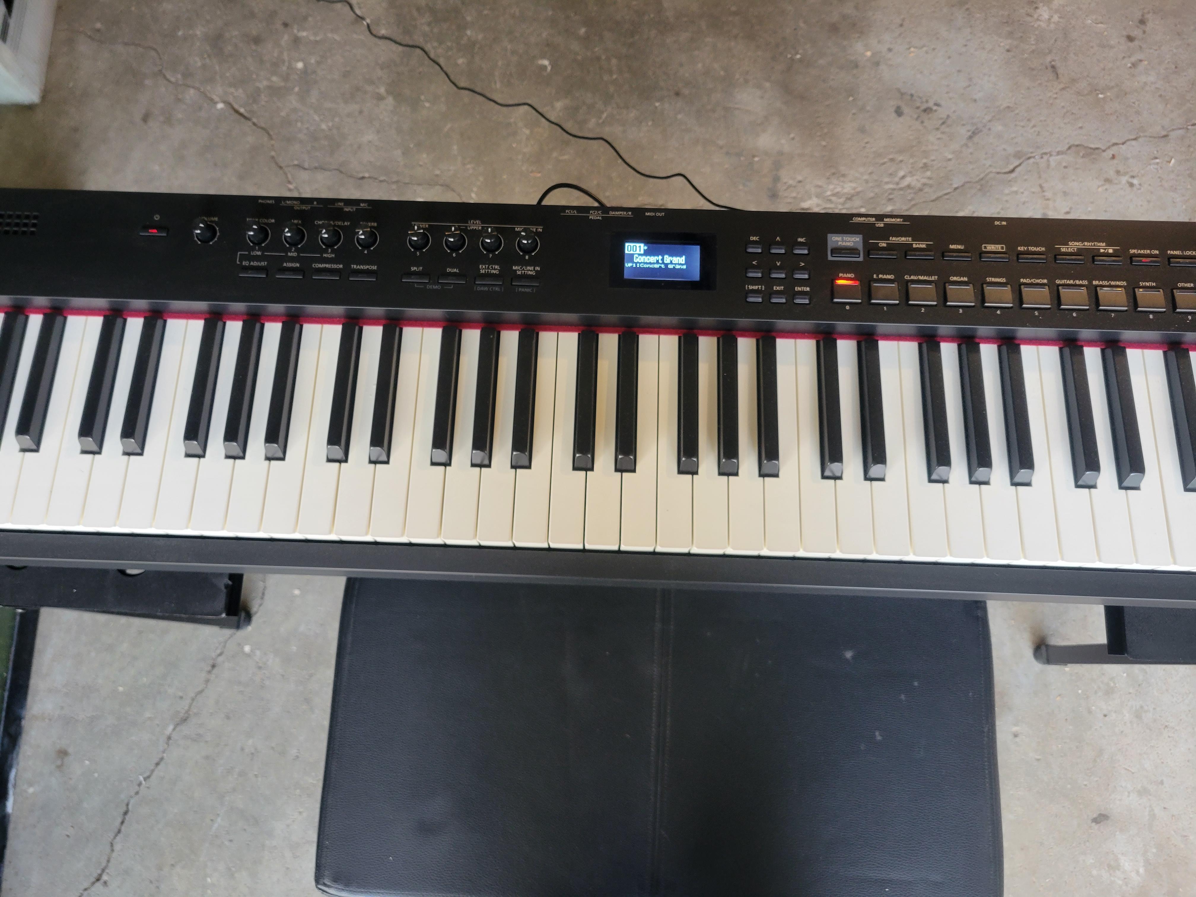 Used Roland RD-88 88-key Stage Piano with Speakers