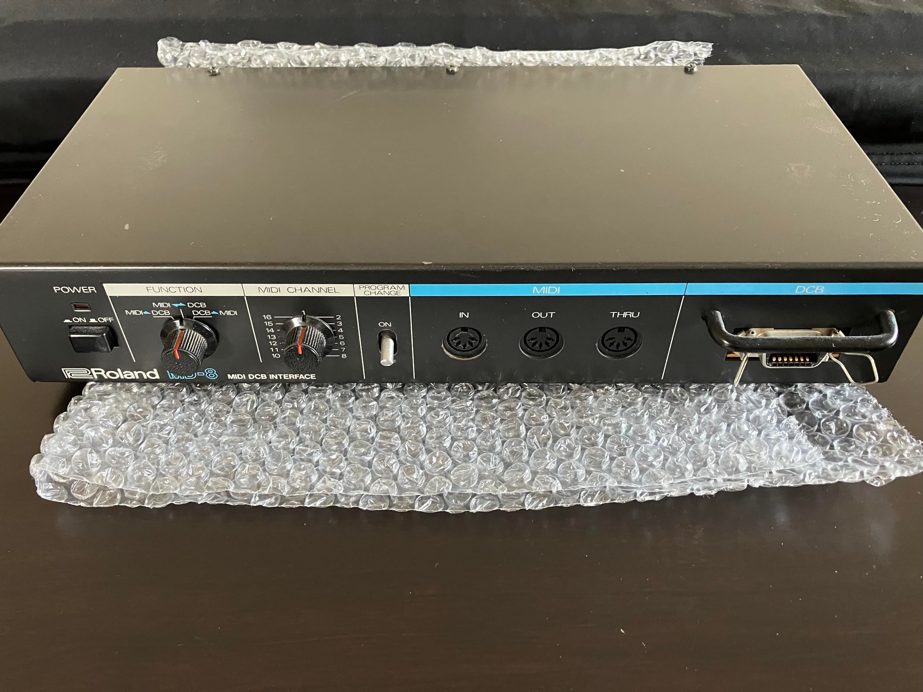 Used Roland MD-8 MIDI DCB Interface - Sweetwater's Gear Exchange