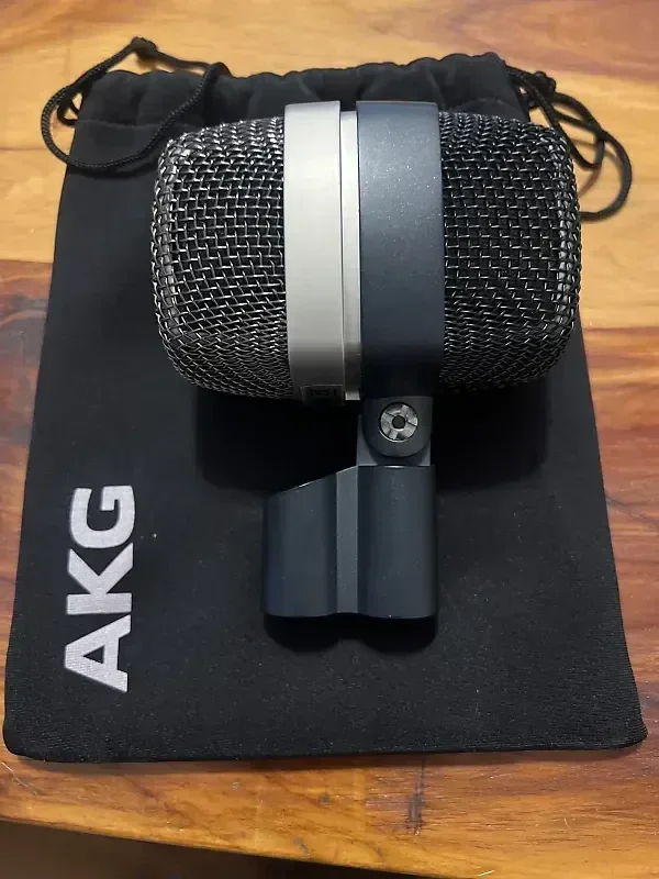 Used AKG D12 VR Dynamic Kick Drum Microphone - Sweetwater's Gear 