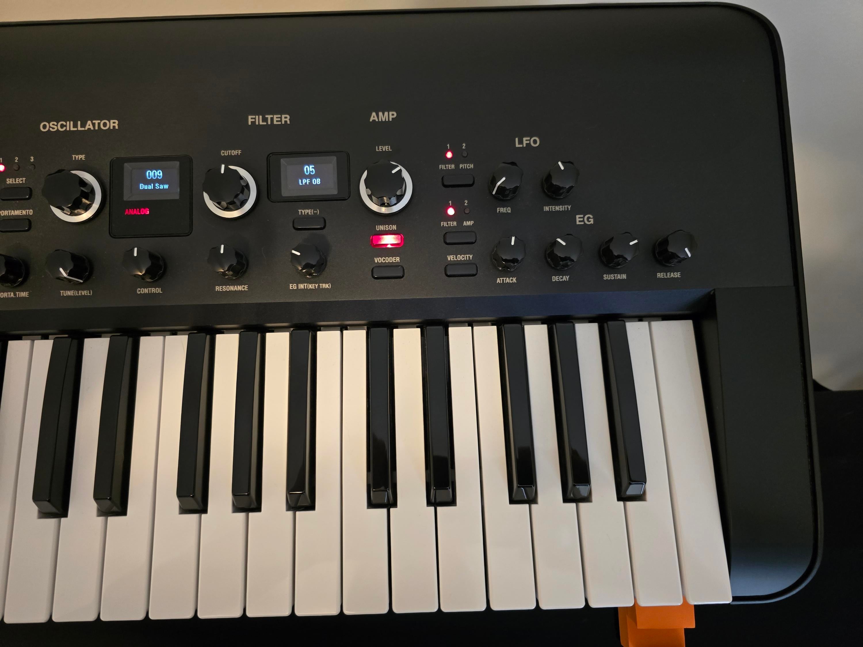 Used Korg KingKORG 61-key Analog - Sweetwater's Gear Exchange