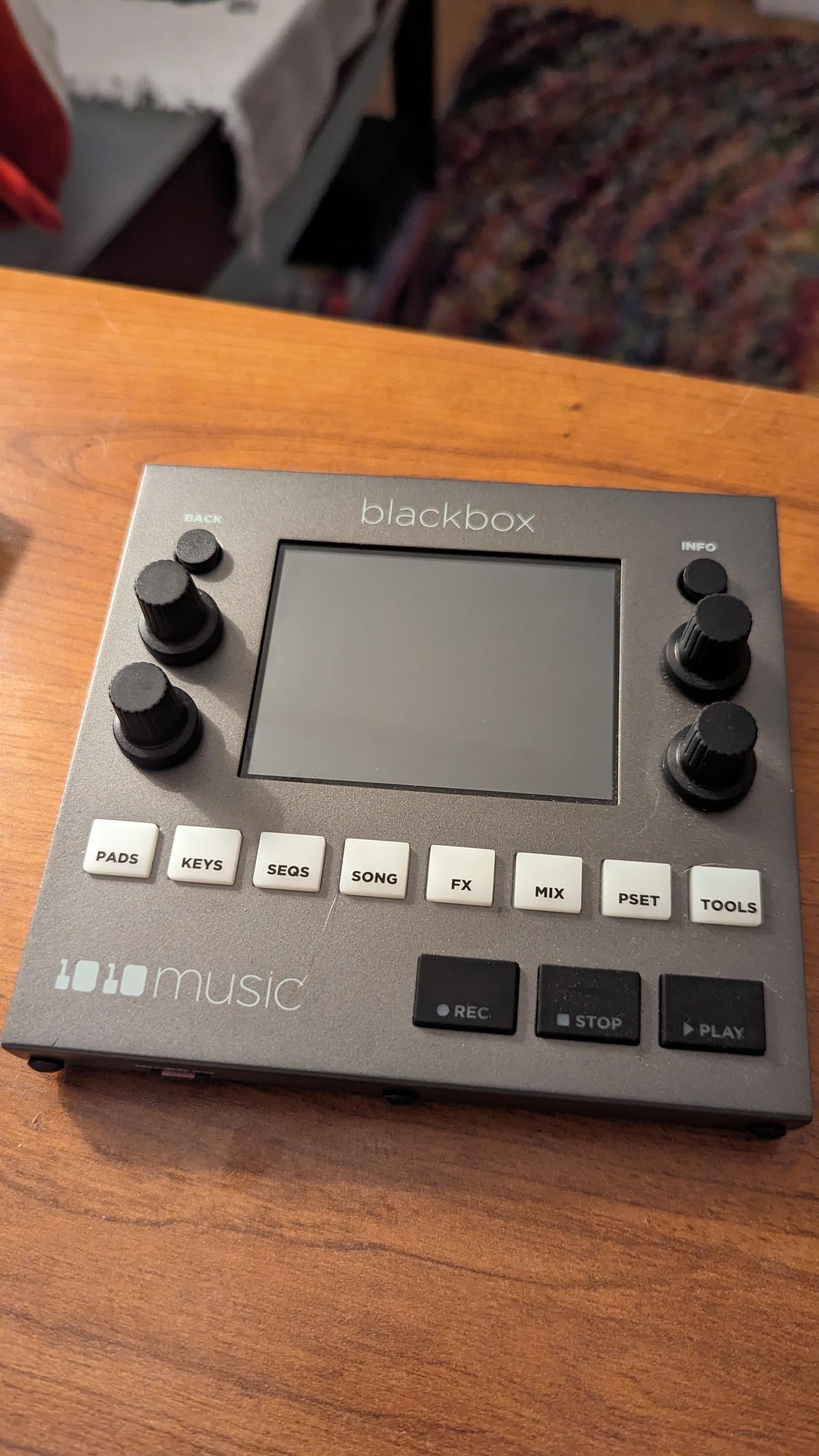 1010MUSIC Blackbox Compact Sampling Studio