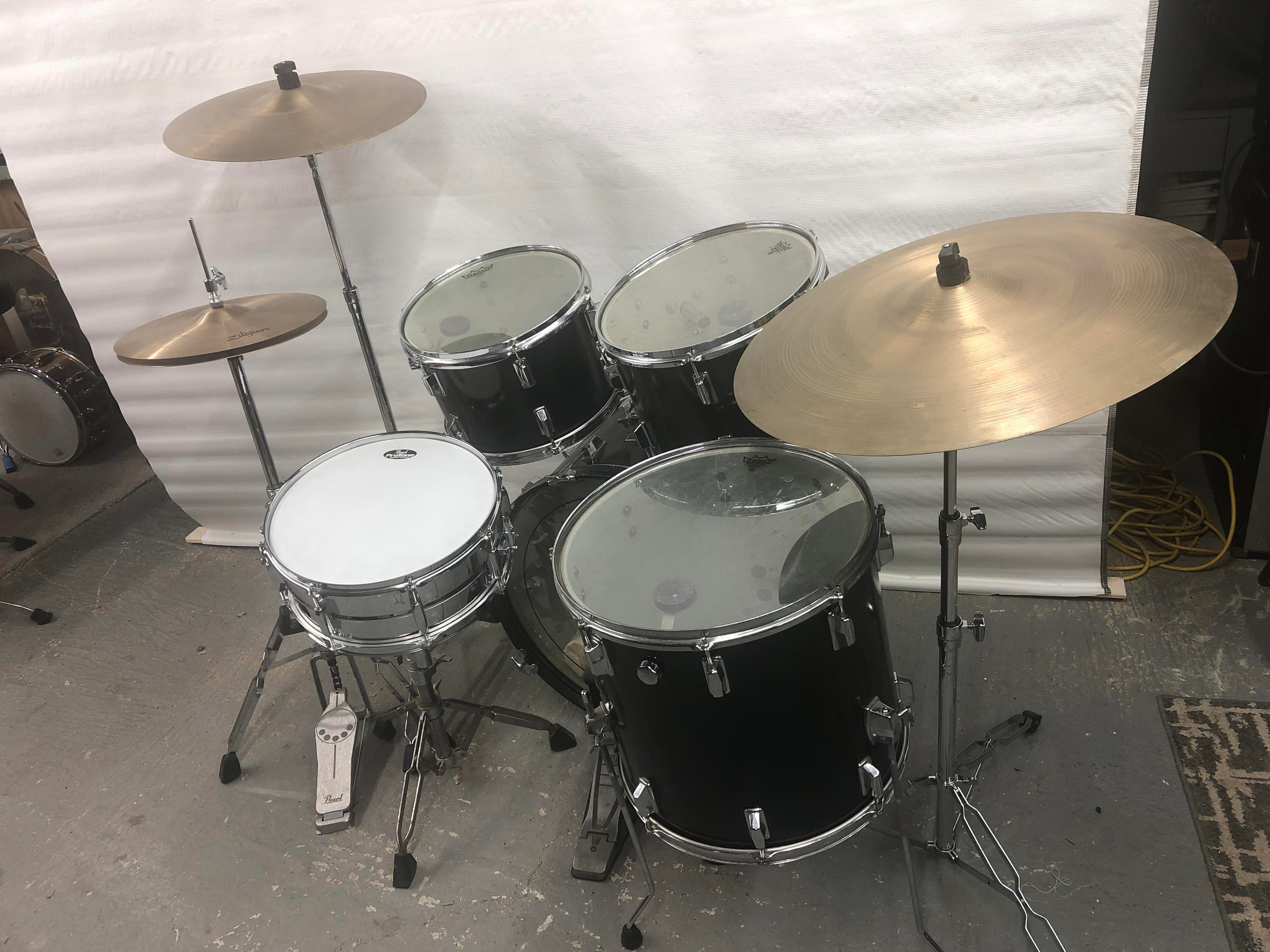 Used Pearl & Zildjian Pearl Drum Set - - Sweetwater's Gear Exchange