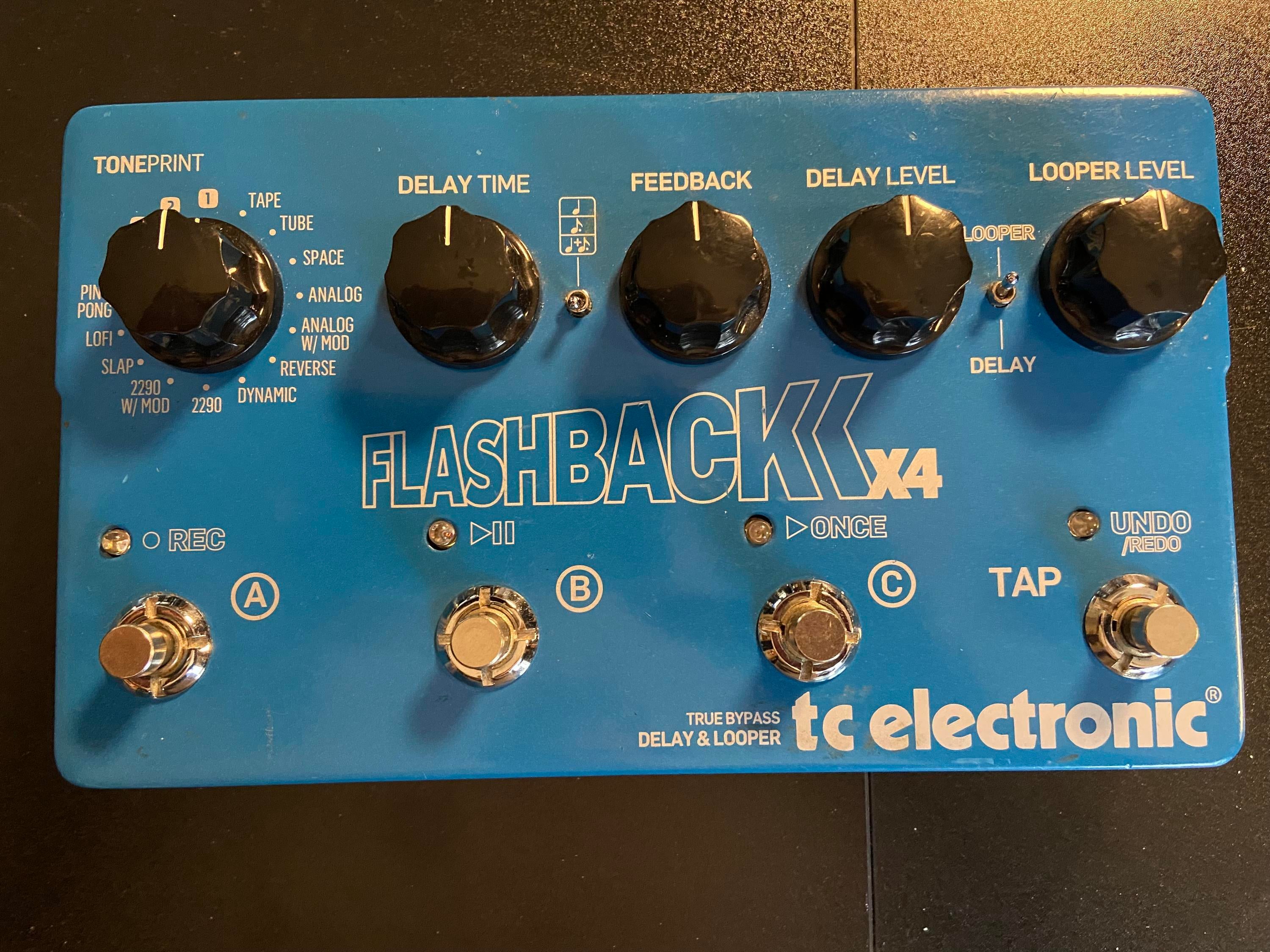 tc electronic FLASHBACK X4 midi信号教えます tc electronic FLASHBACK X4 midi信号教えますセール アウト