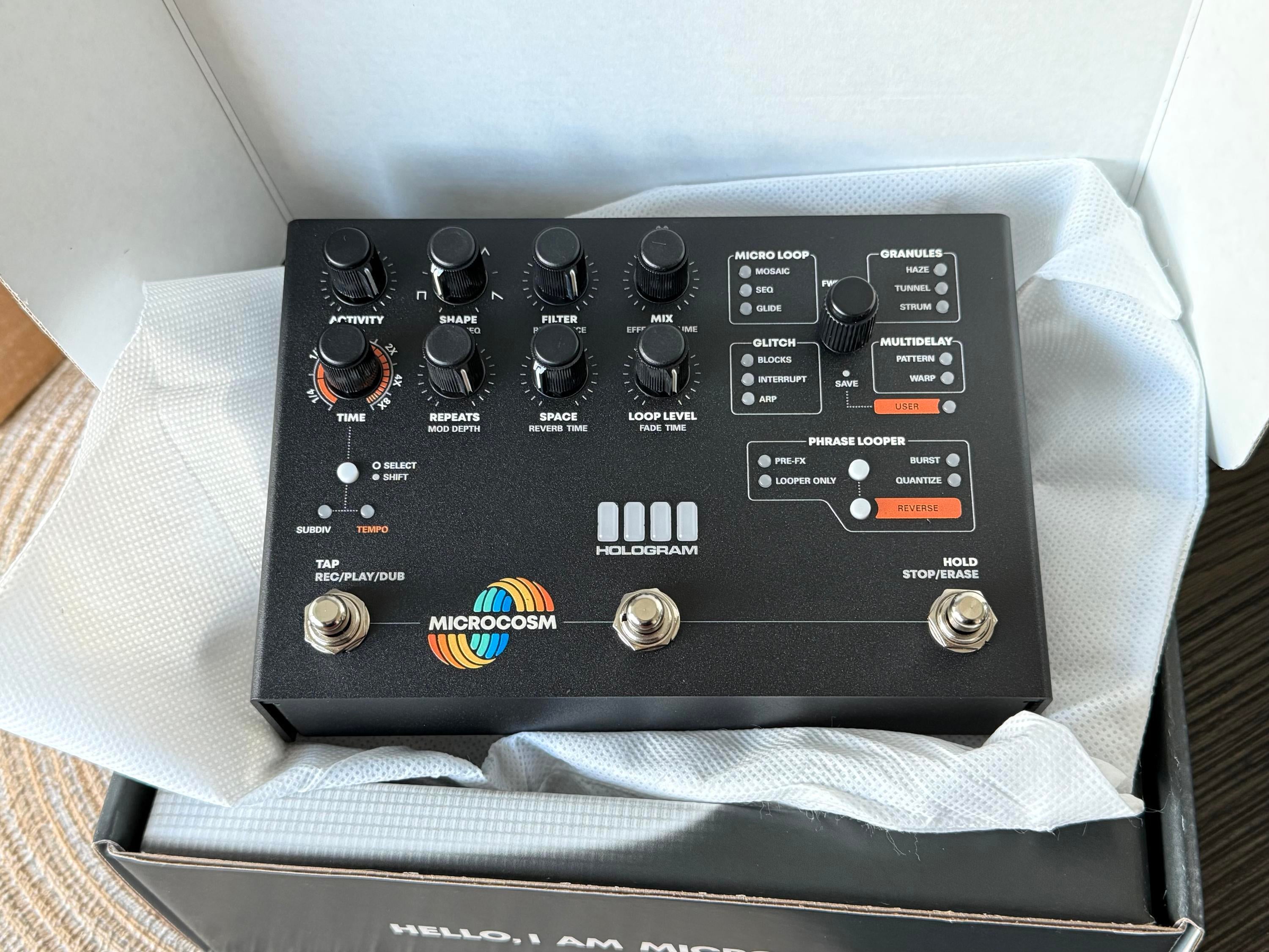 ギター HOLOGRAM Microcosm Matte Black Colorway Used Hologram MICROCOSM Matte Black - Sweetwater's Gear Exchange