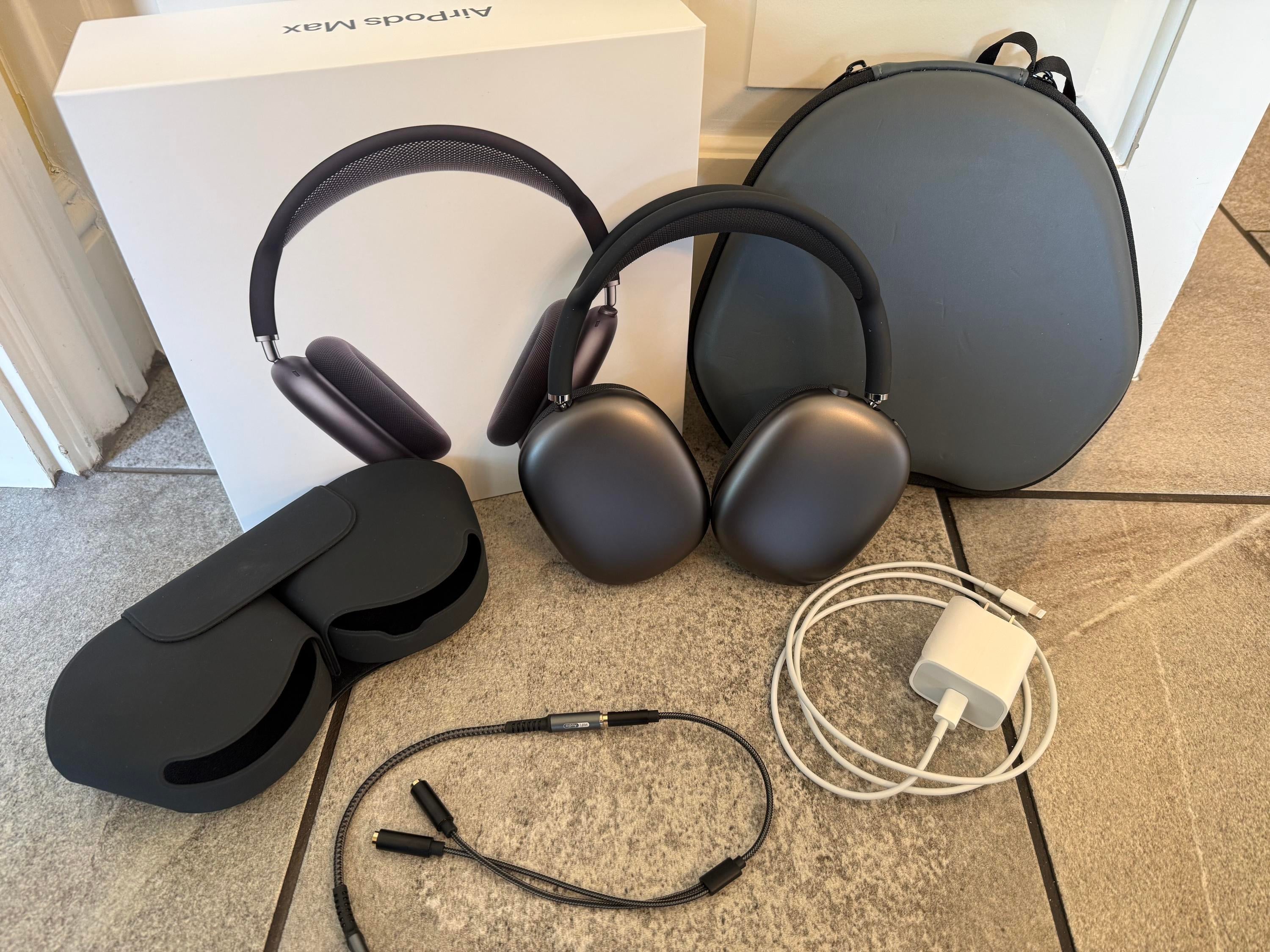Used Apple Airpods Max Headphones - Sweetwater's Gear Exchange Used Apple Airpods Max Headphones - Sweetwater's Gear Exchange