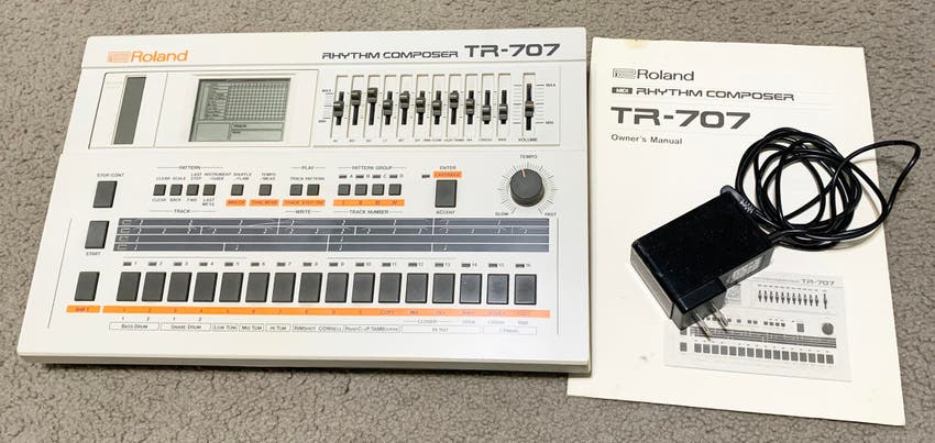 Used Roland TR-707 Rhythm Composer Classic Drum Machine | Sweetwater ...