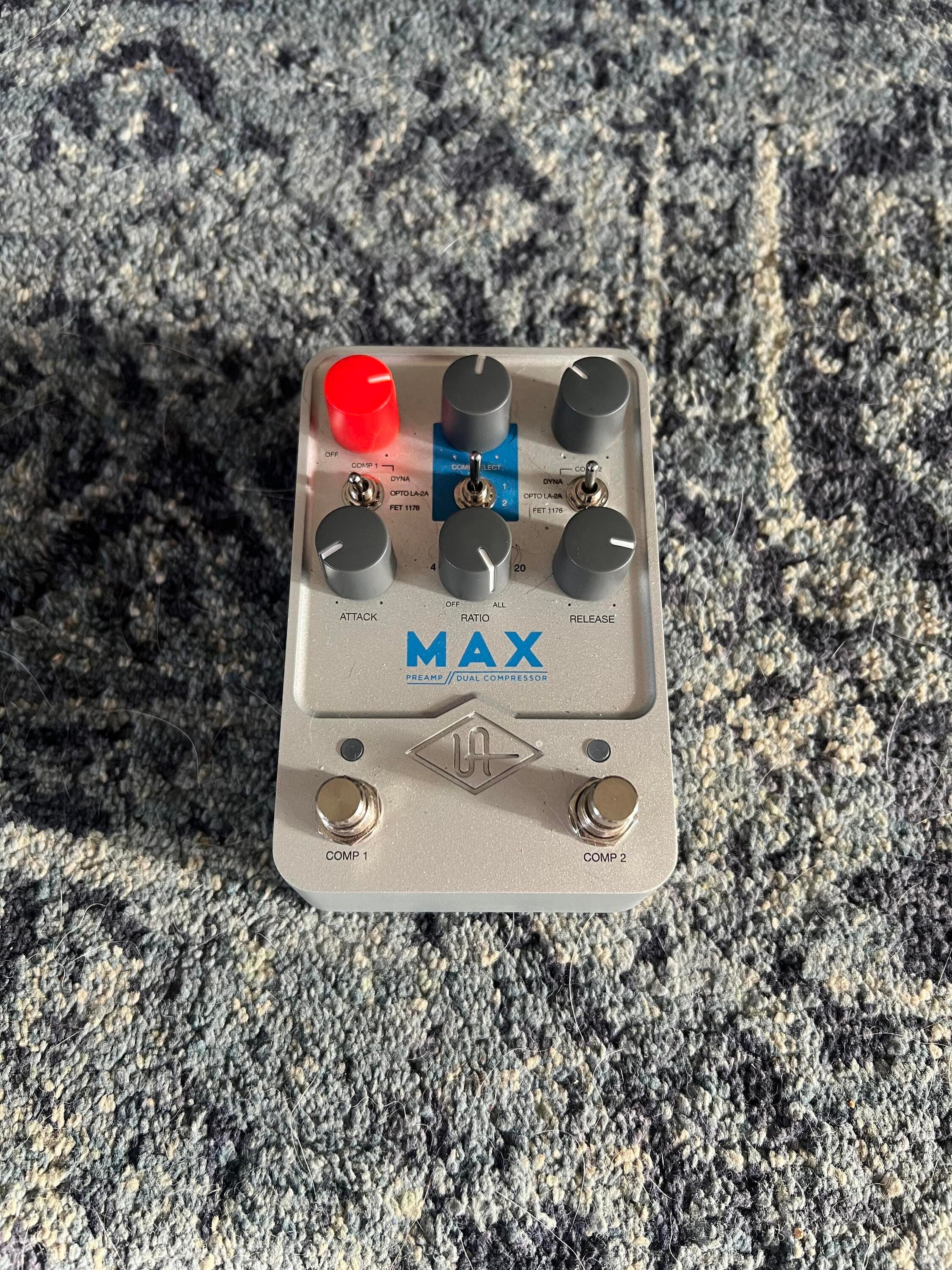 Used Universal Audio Max Preamp and Dual Compressor Pedal