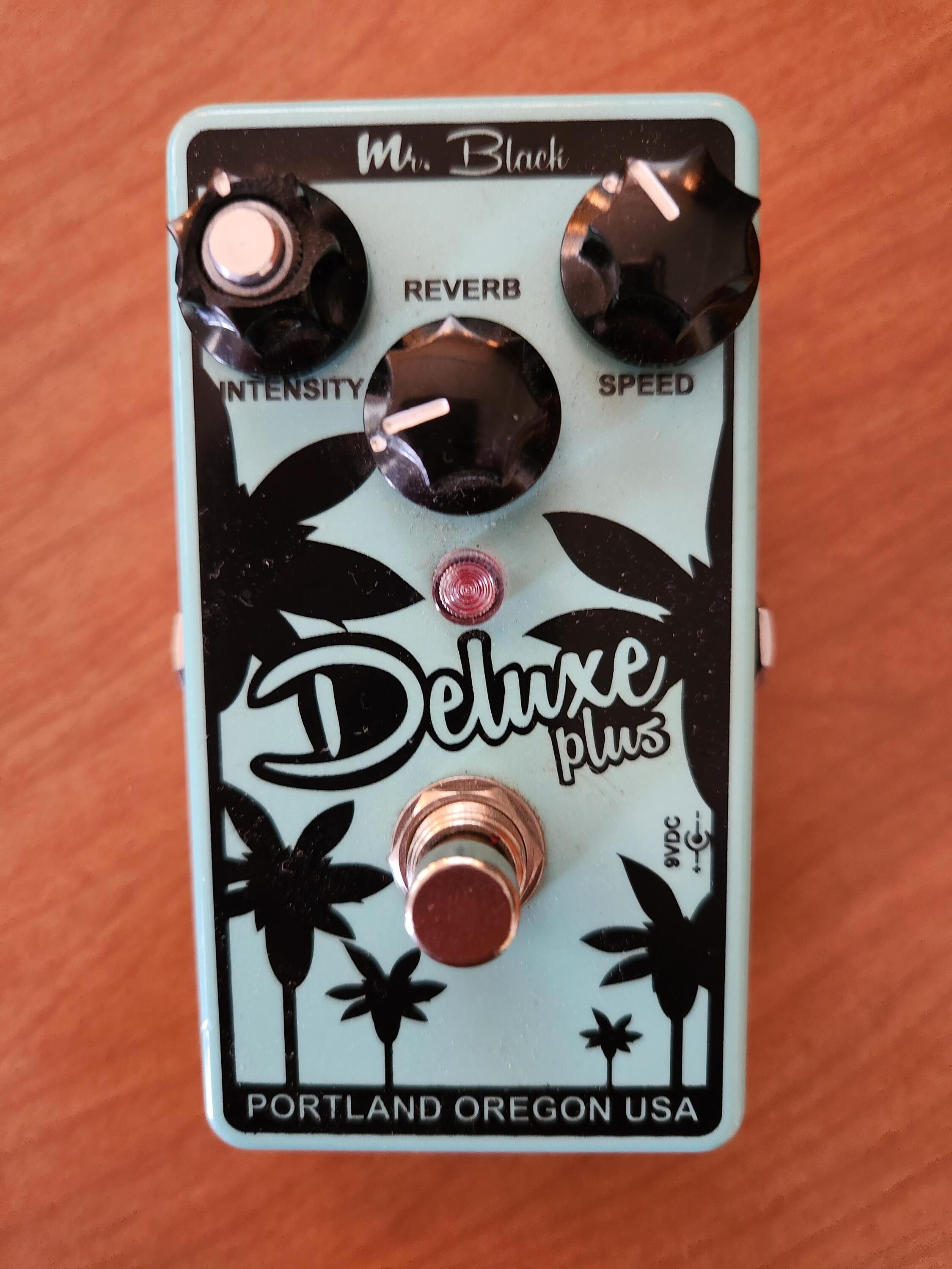 Used Mr. Black (Portland, OR) Mr. Black Deluxe Plus reverb/tremolo Used Mr. Black (Portland, OR) Mr. Black Deluxe Plus reverb/tremolo