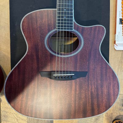 Orangewood Rey Cutaway Style Acoustic Guitar with Mahogany Top