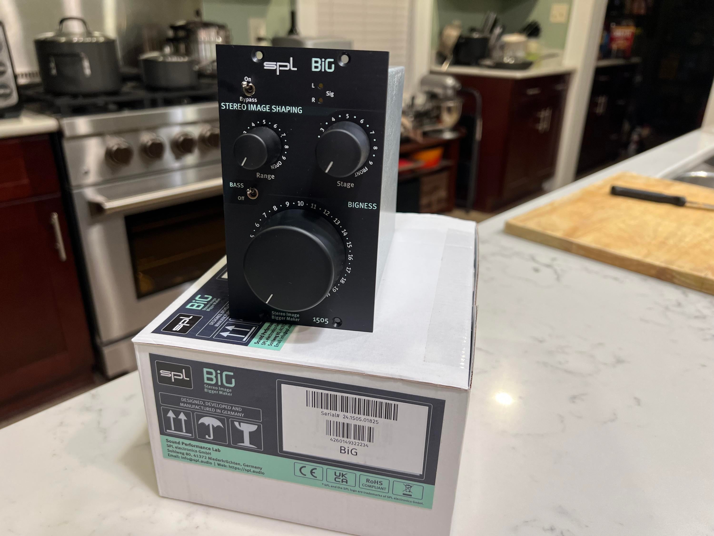 Used dbx 117 Compressor / Expander - Sweetwater's Gear Exchange