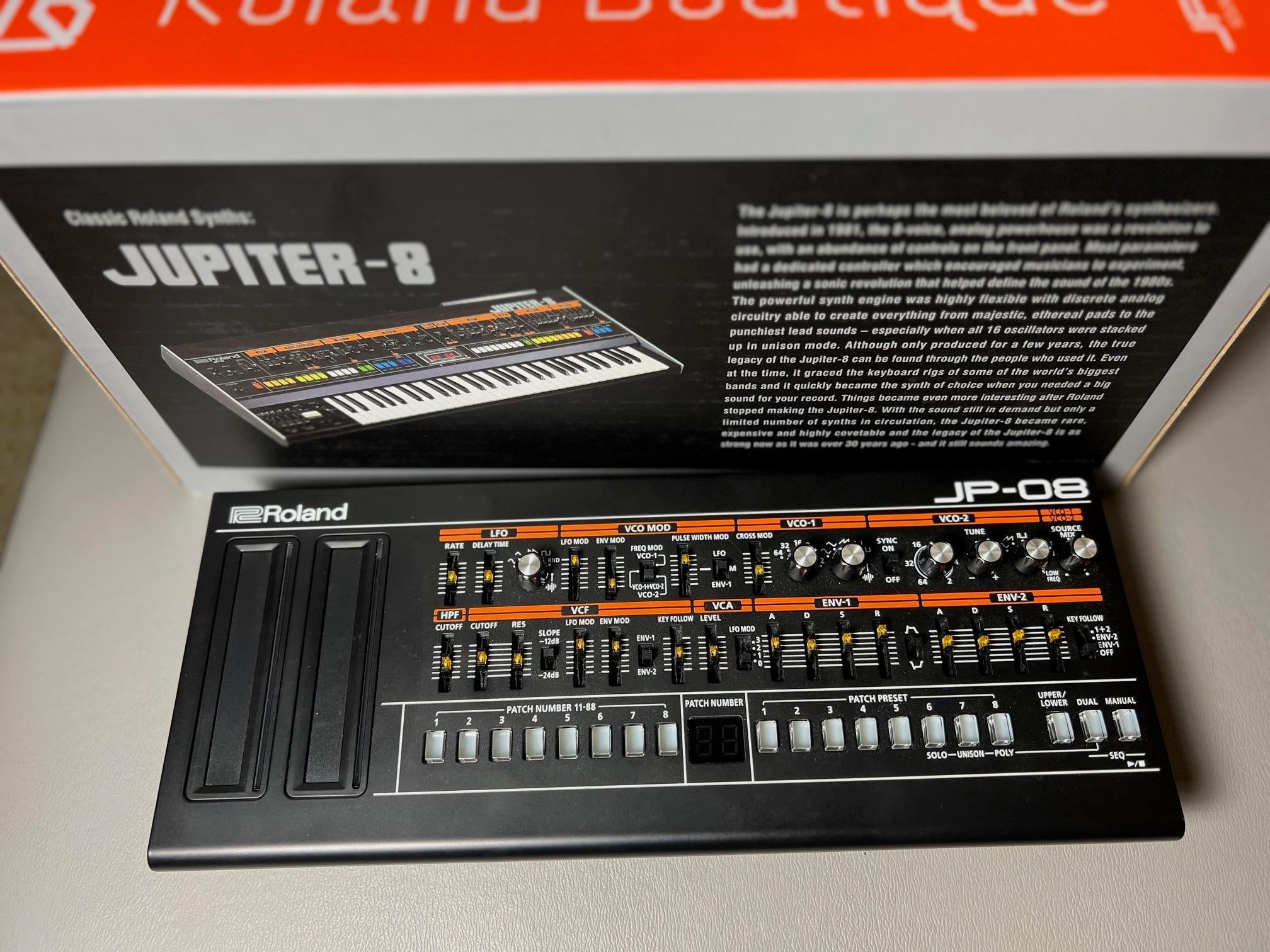 Used Roland JP-08 | Sweetwater's Gear Exchange