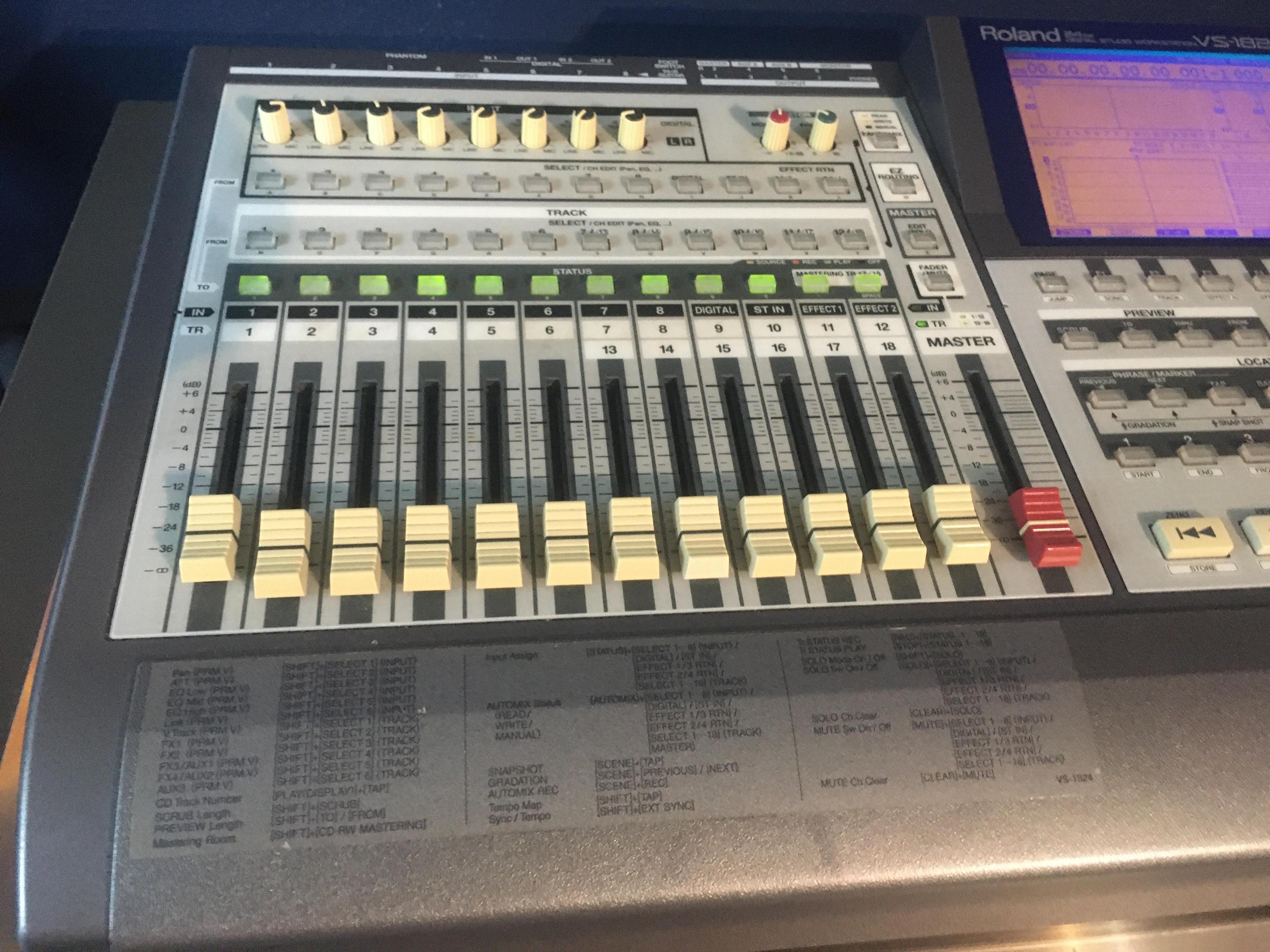 Used Roland VS-1824 CD - Sweetwater's Gear Exchange