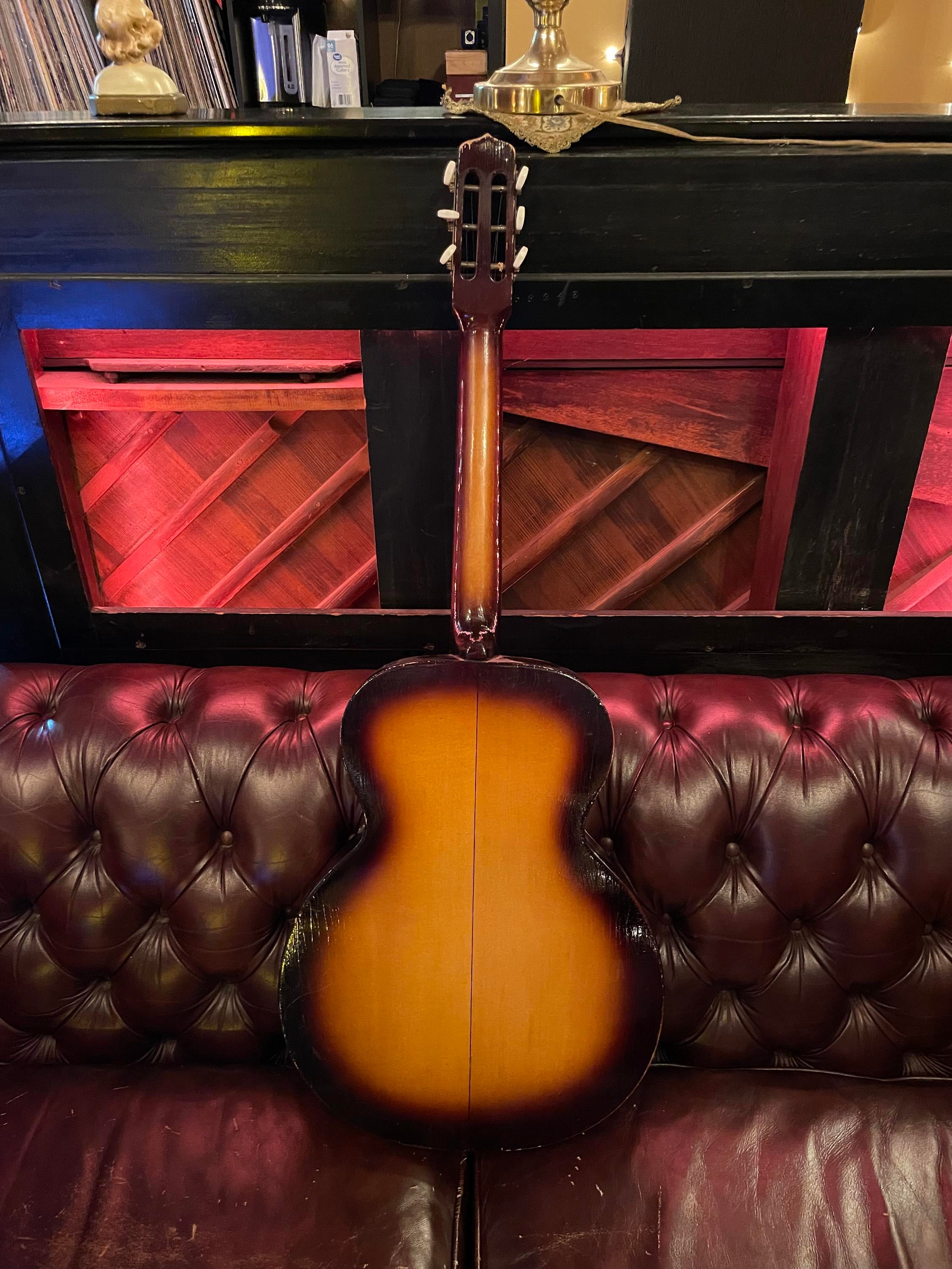 Used Otwin 83/10 1950's Acoustic - Sweetwater's Gear Exchange