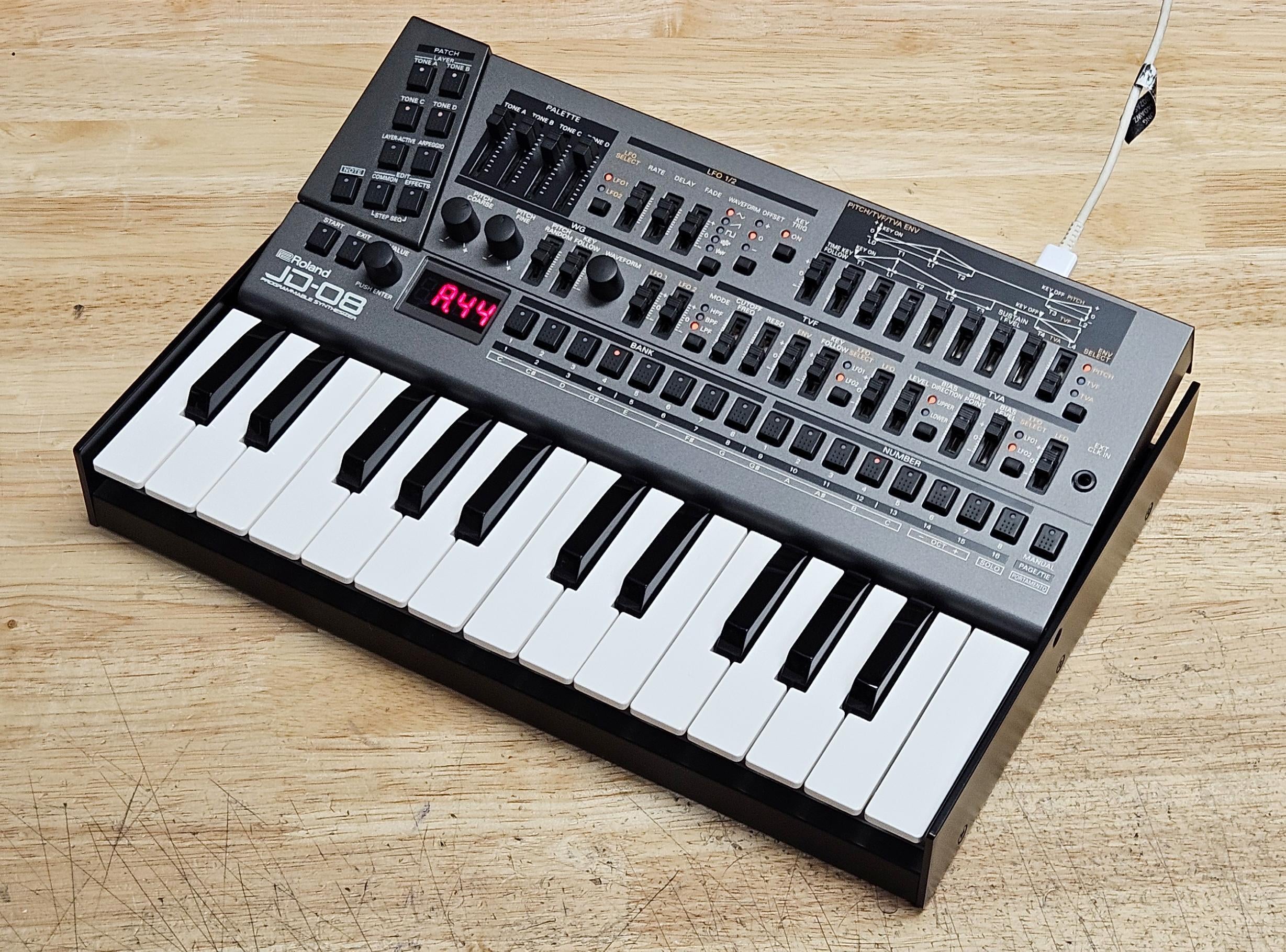 Used Roland JD-08 Boutique Series - Sweetwater's Gear Exchange