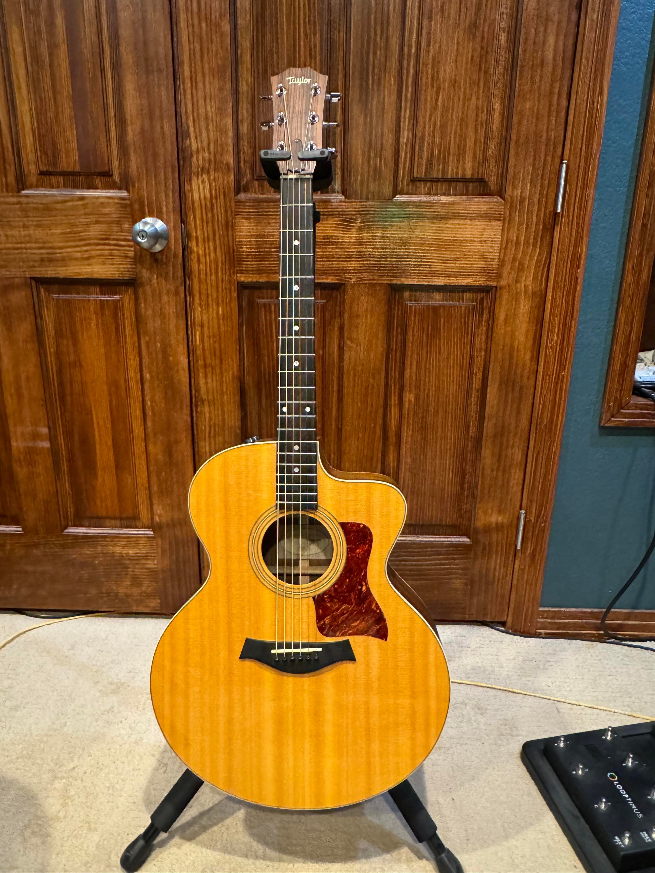 Used Taylor 415-CE - Sweetwater's Gear Exchange