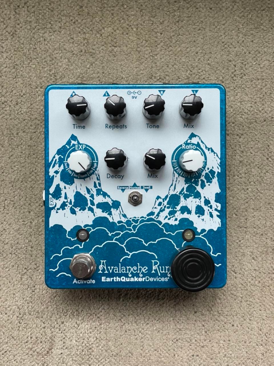 Used EarthQuaker Devices Avalanche Run V2 Delay and Reverb Pedal