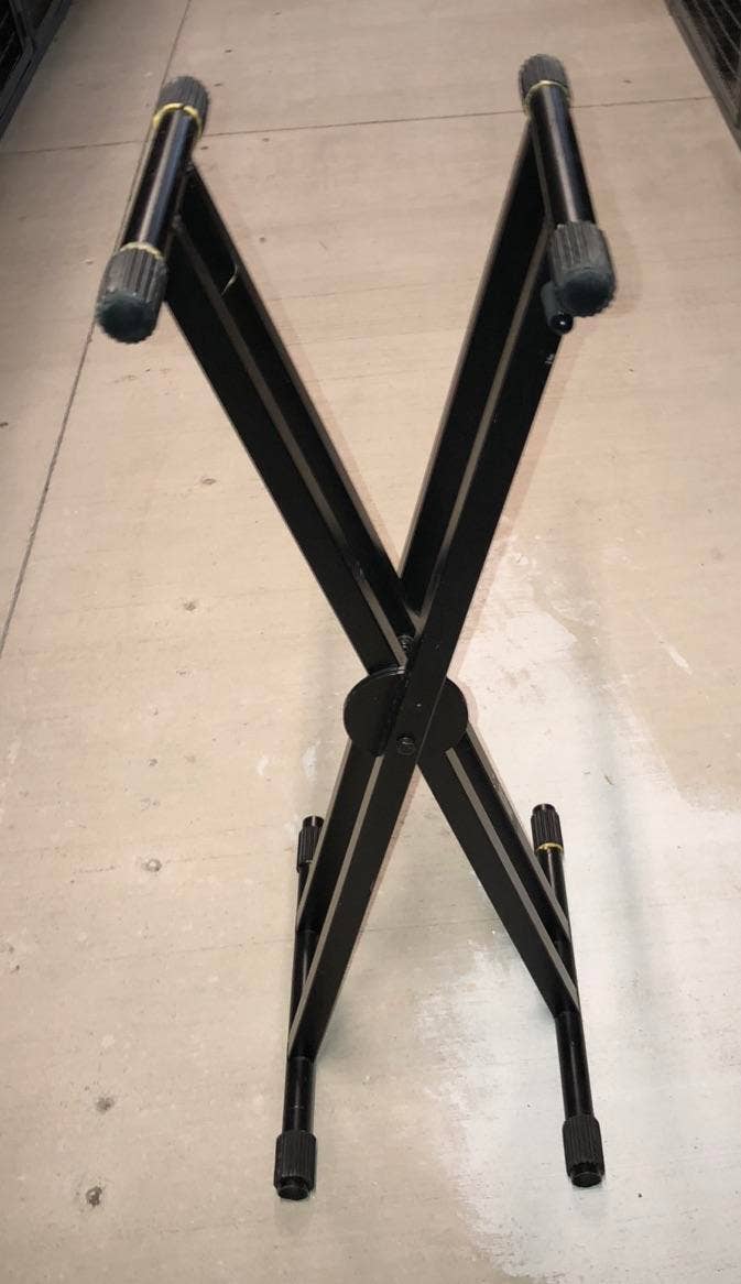 Used OnStage KS8291XX Keyboard Stand with LokTight Construction Sweetwater Gear Exchange