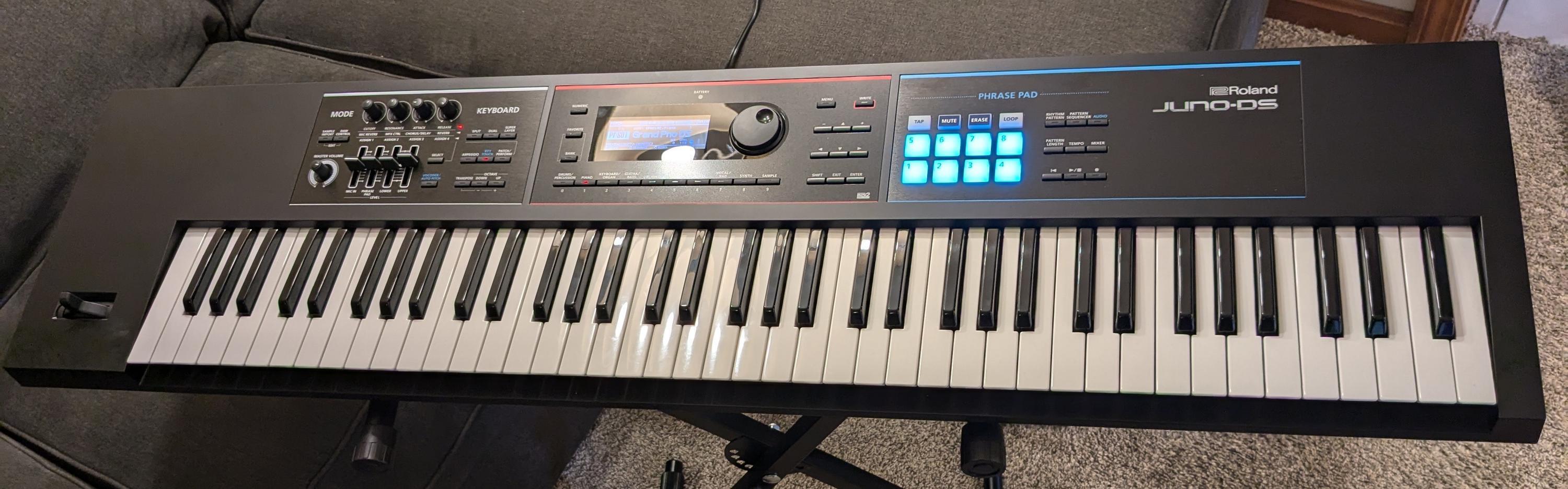 Used Roland JUNO-DS76 76-key Synthesizer