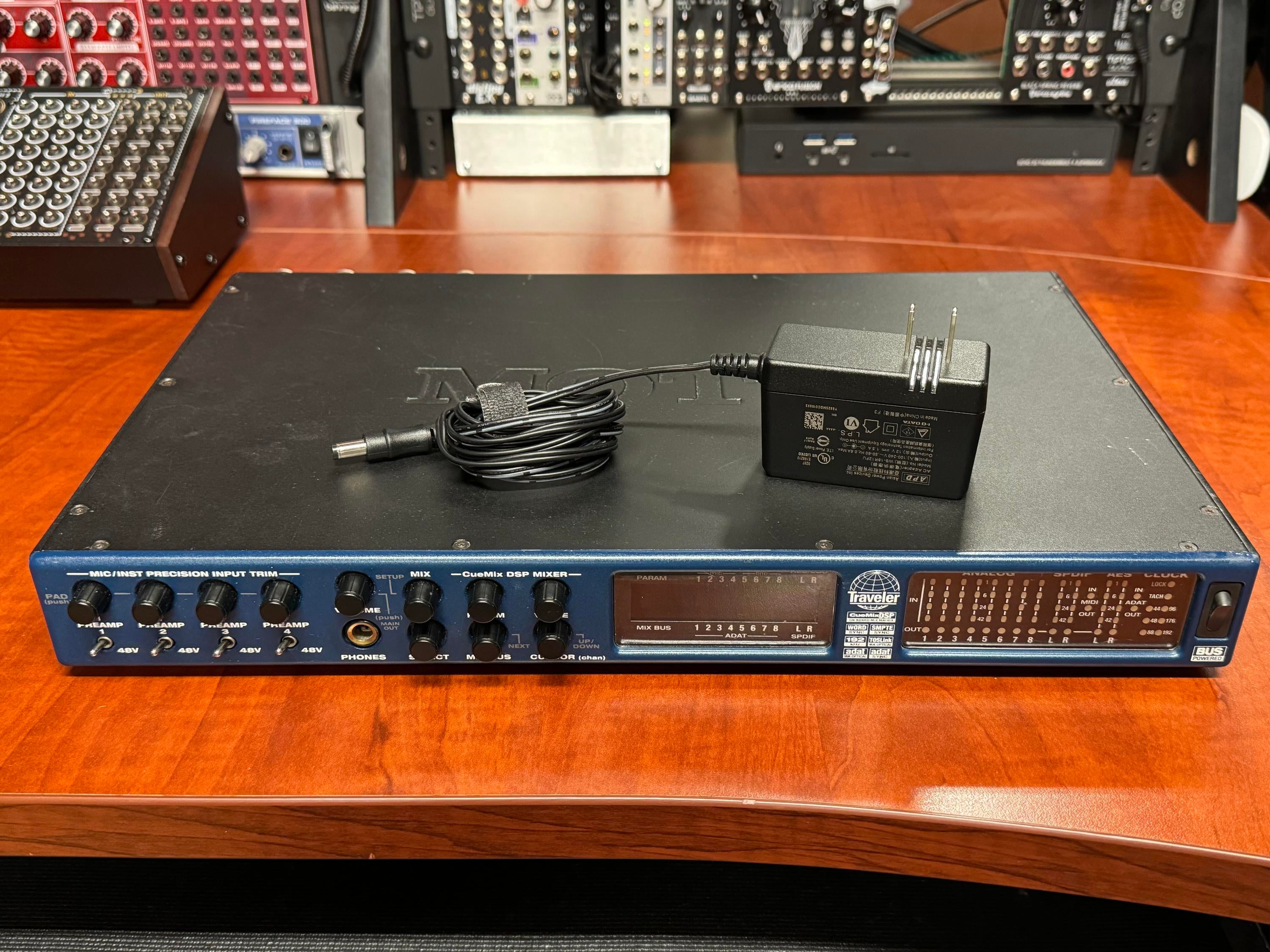 Used MOTU Traveler Mk1 Firewire Interface - - Sweetwater's Gear Exchange