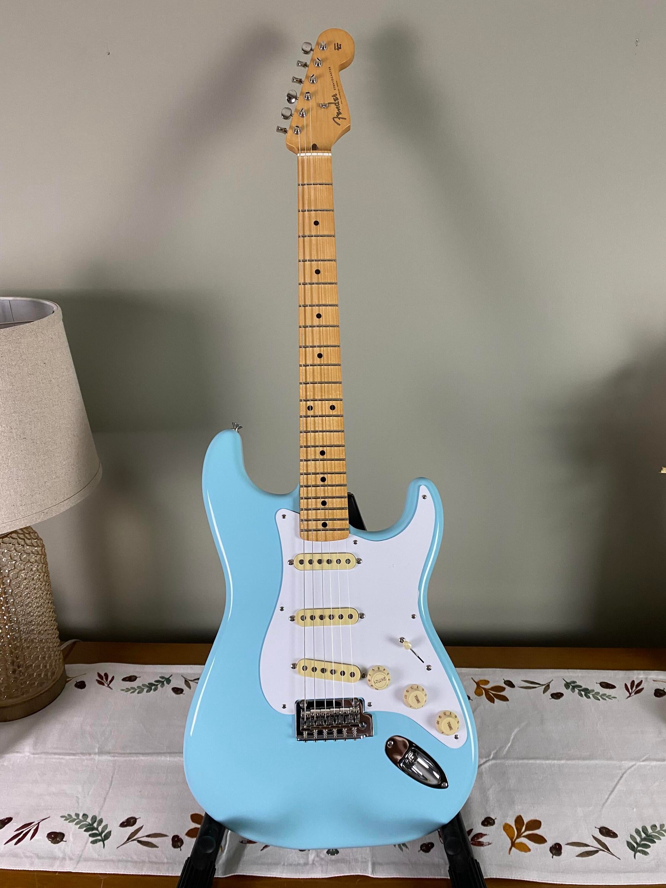 Used Fender Vintera '50s - Sweetwater's Gear Exchange