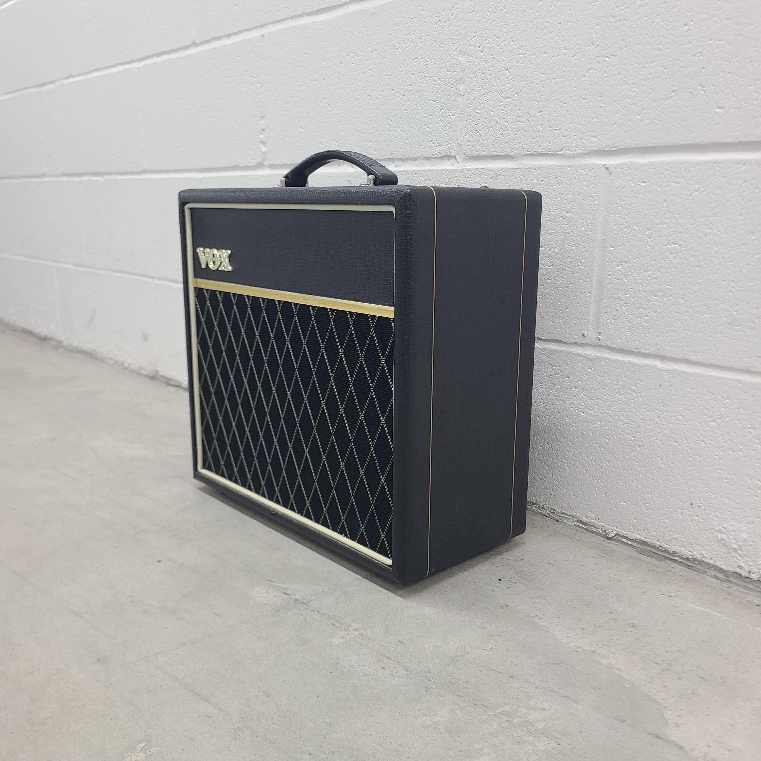 Used Vox Pathfinder 15 - Sweetwater's Gear Exchange