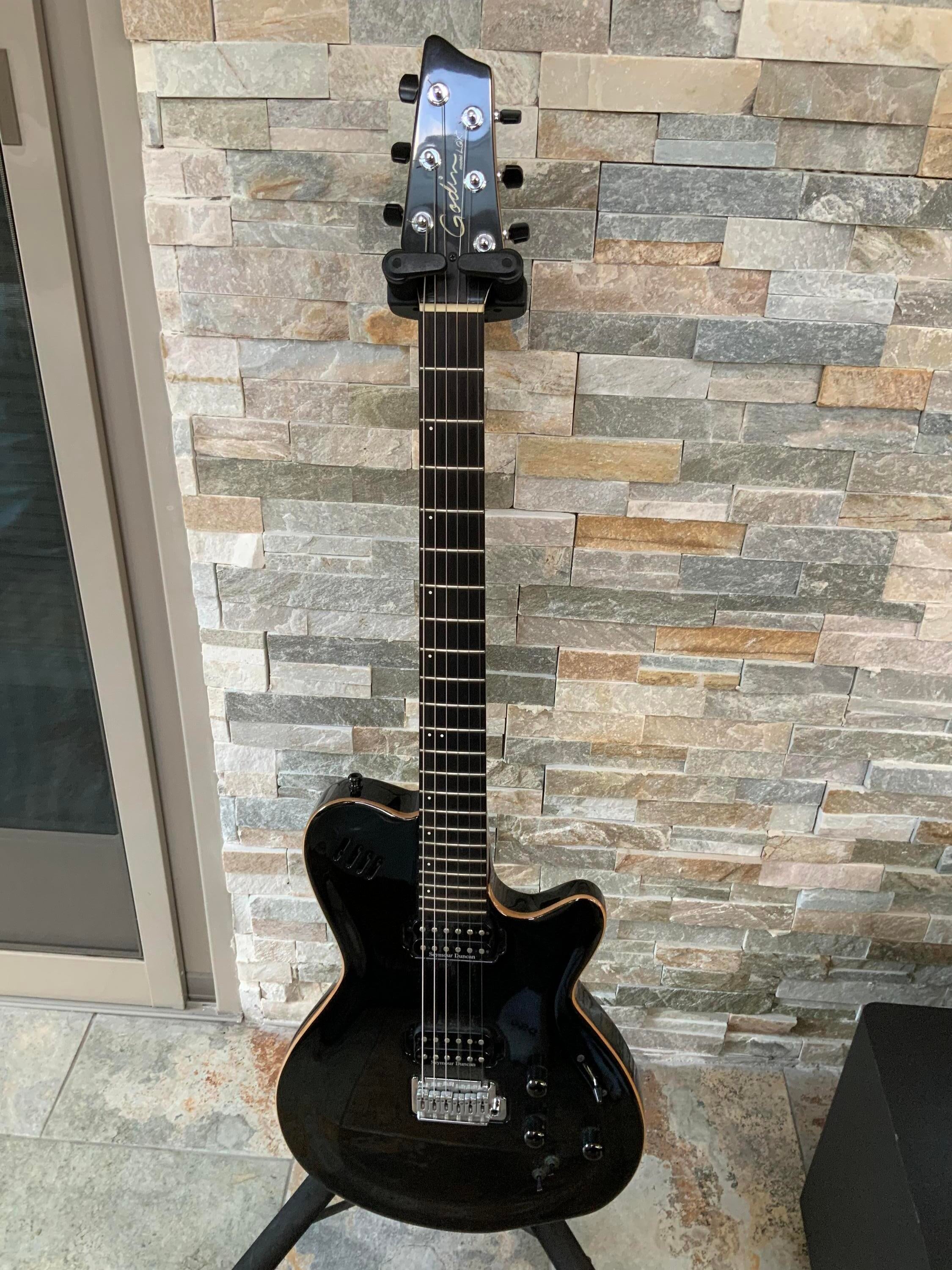 Godin lgxt deals black pearl