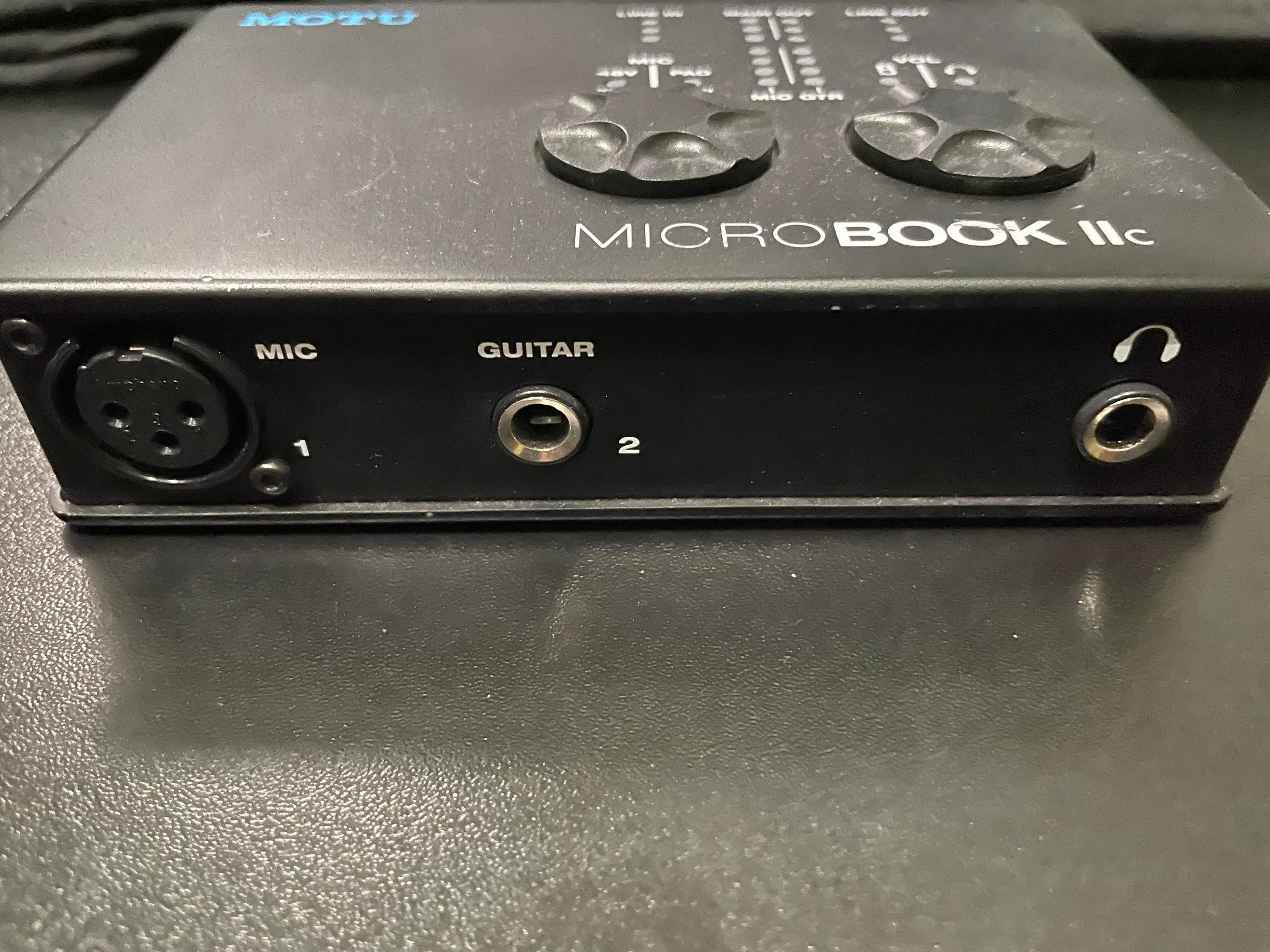 Used MOTU MicroBook IIc Mobile USB iOS Audio - Sweetwater's Gear