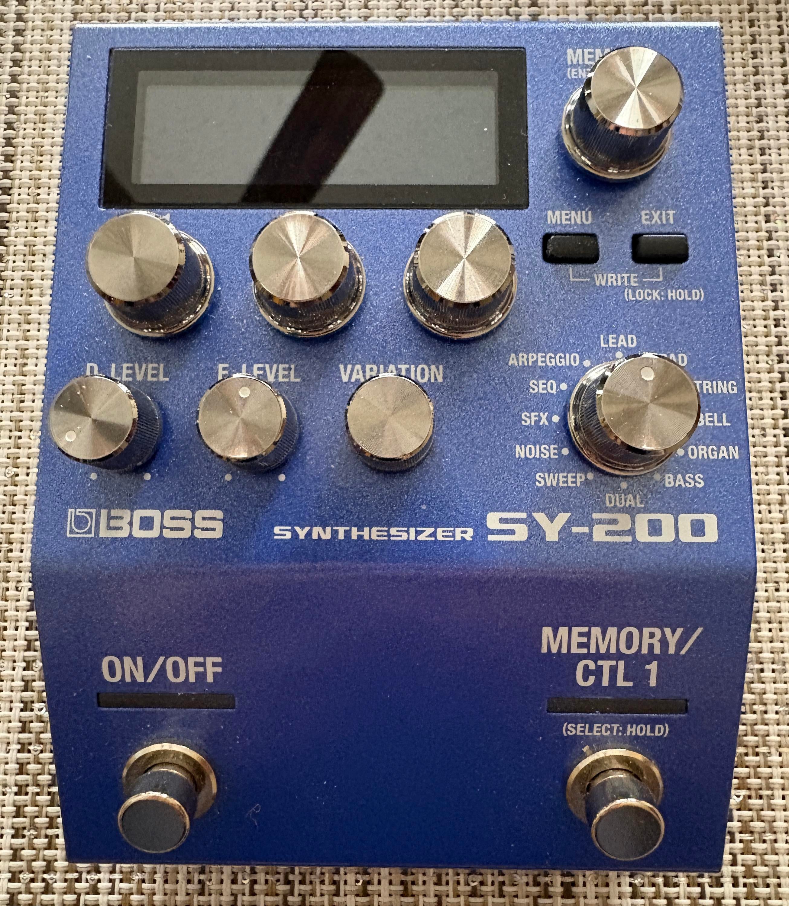 Used Boss SY-200 Guitar Synthesizer - Sweetwater's Gear Exchange