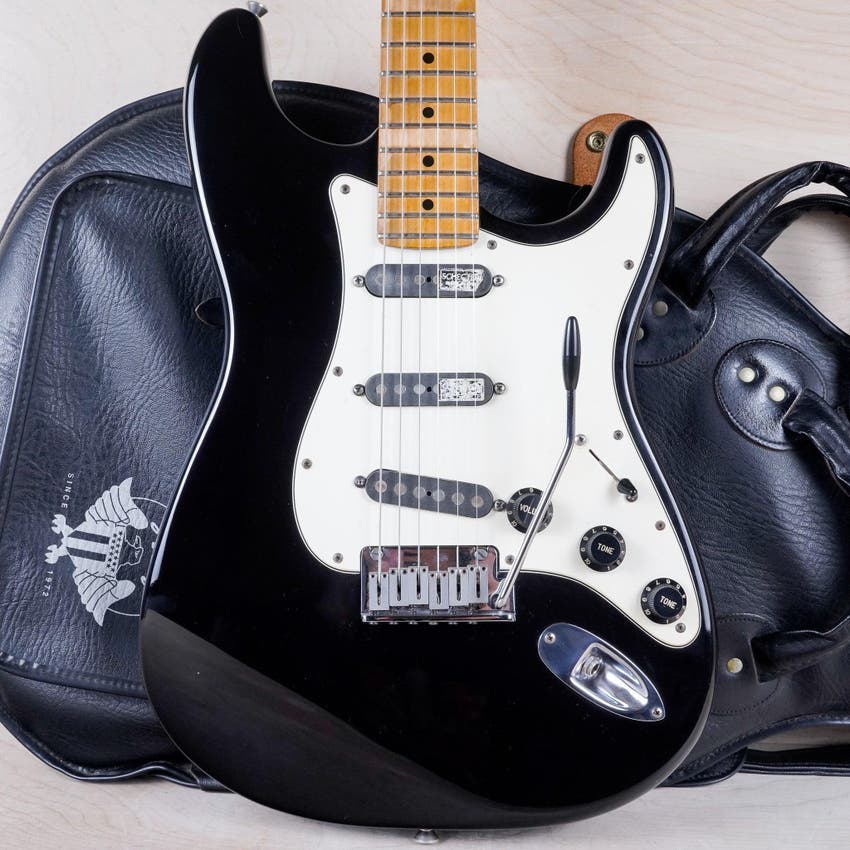 American Standard Stratocaster USA 1995 Black Schecter MonsterTone PUs w/ Bag