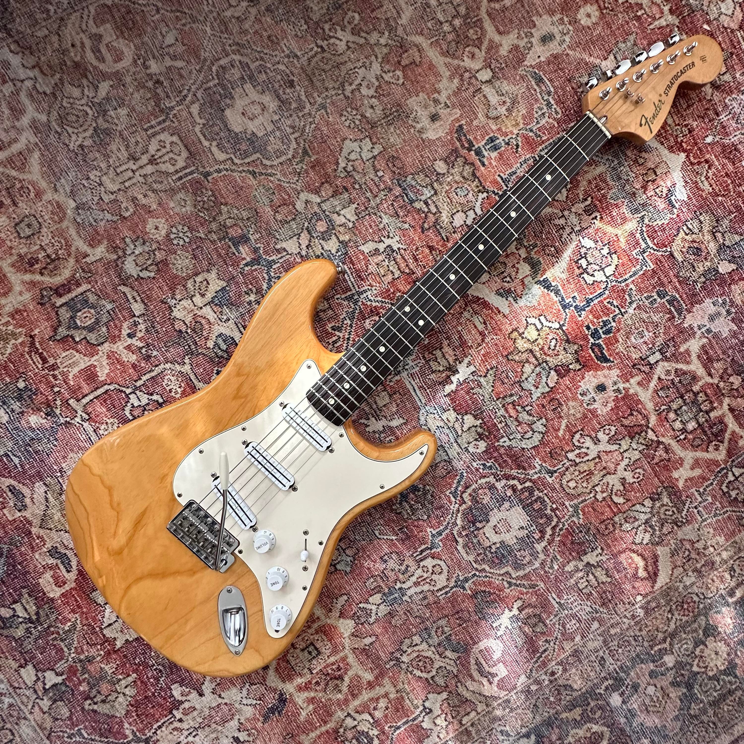 Used Fender 2002 Fender Classic Series '70s Stratocaster MIM