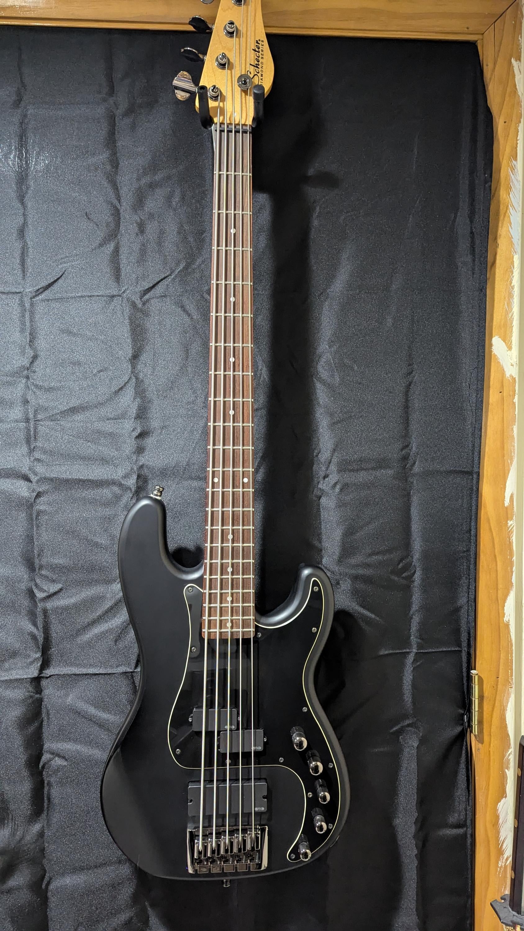 SCHECTER DIAMOND シリーズ ダンカン SH-2n/SH-5交換 Used Schecter Diamond Series P - Sweetwater's Gear Exchange