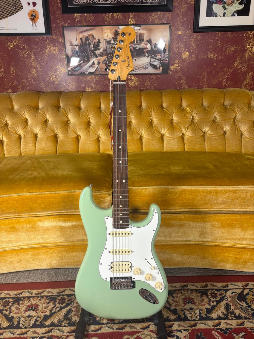 70th Anniversary Player Stratocaster - Tide Green