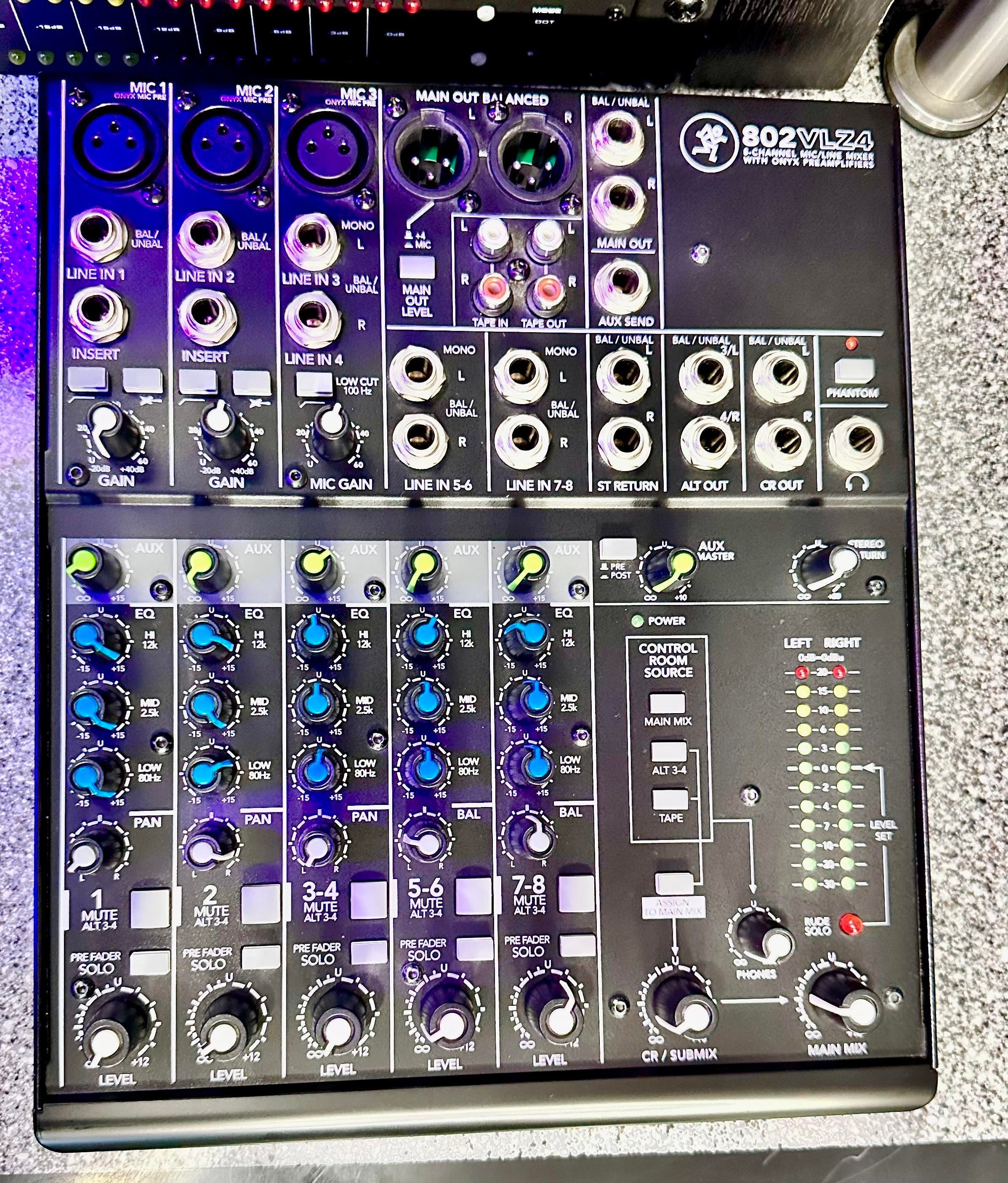 Used Mackie 802VLZ4 8-channel Analog Mixer