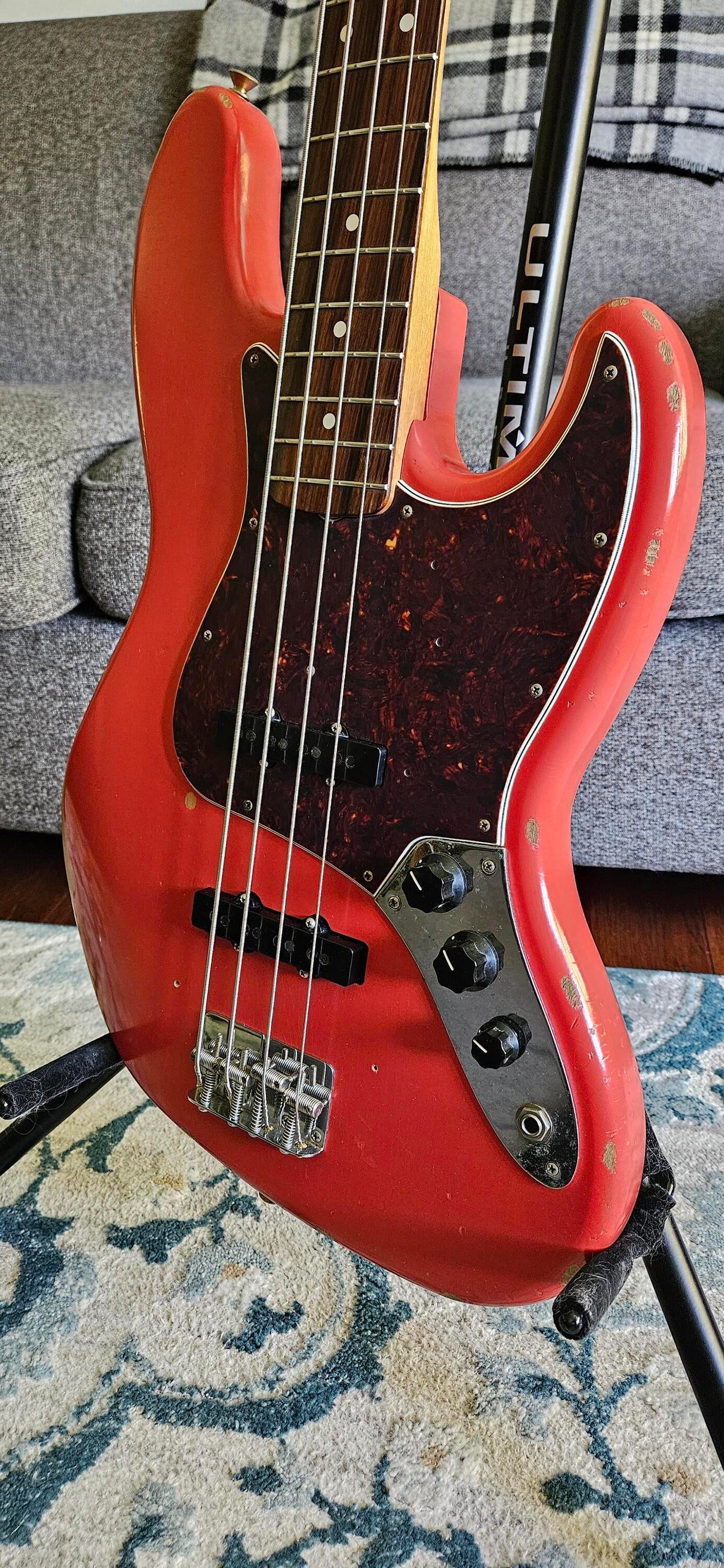 Used Fender Road Worn '60s Jazz - Sweetwater's Gear Exchange