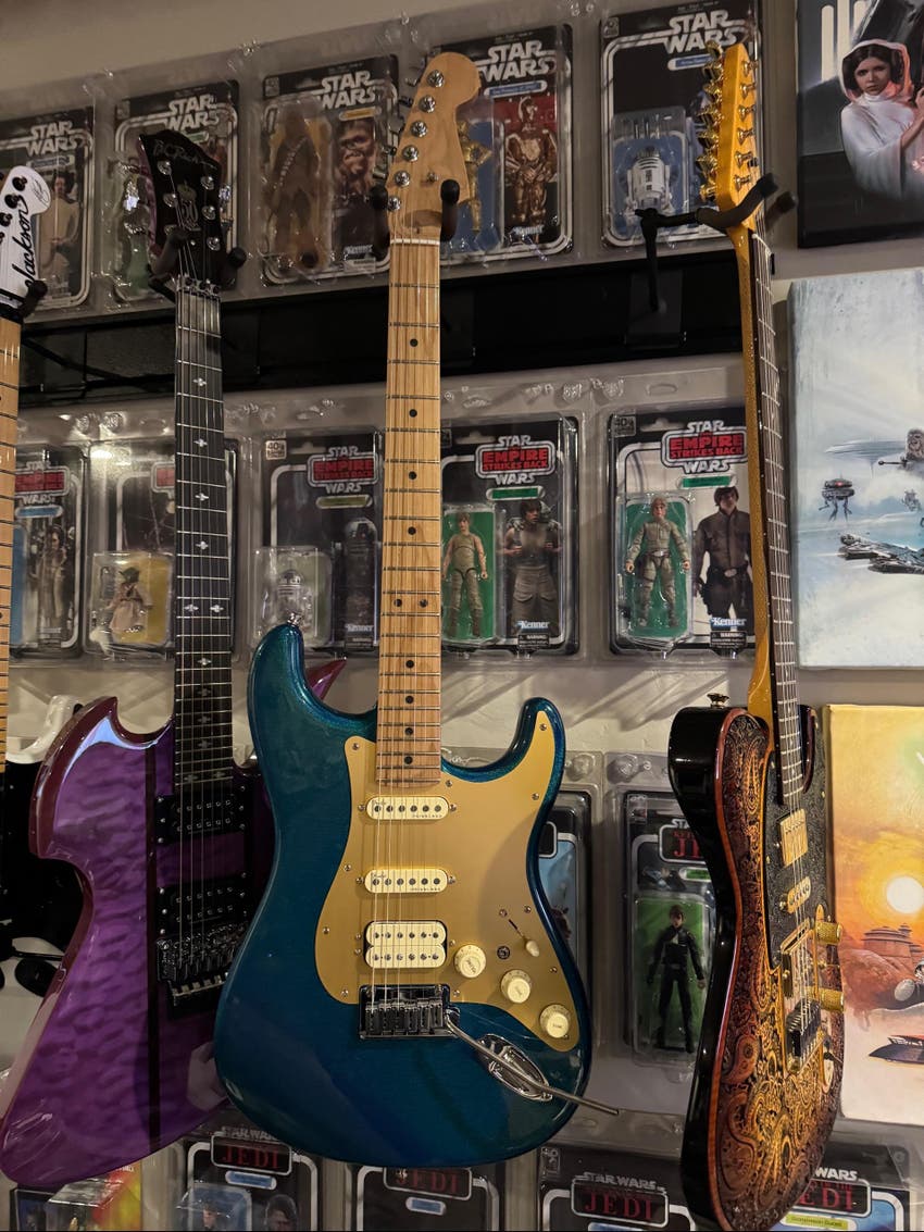 American Ultra II Stratocaster Electric Guitar - Aurora