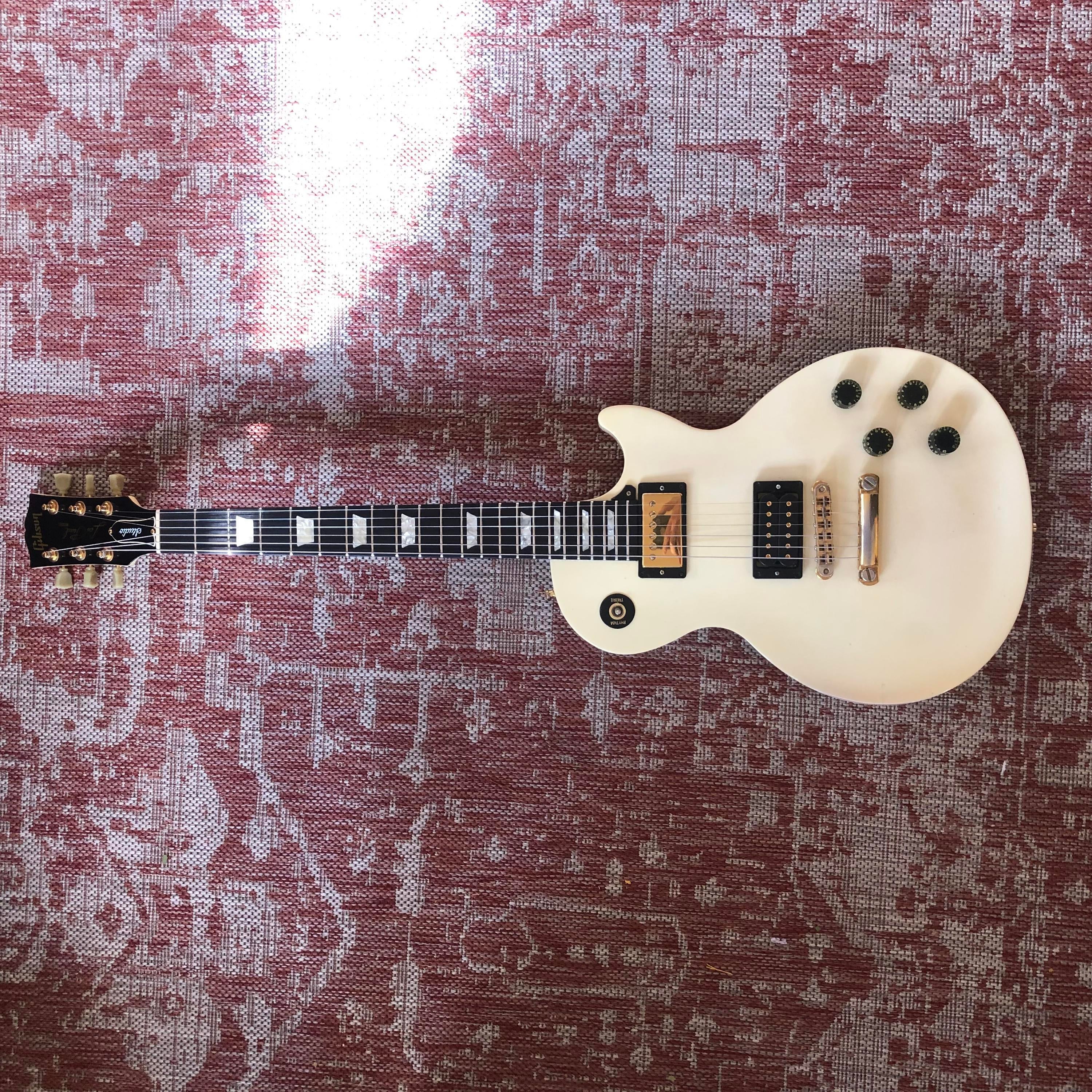 Used Gibson Les Paul Studio 1996 Alpine - Sweetwater's Gear Exchange