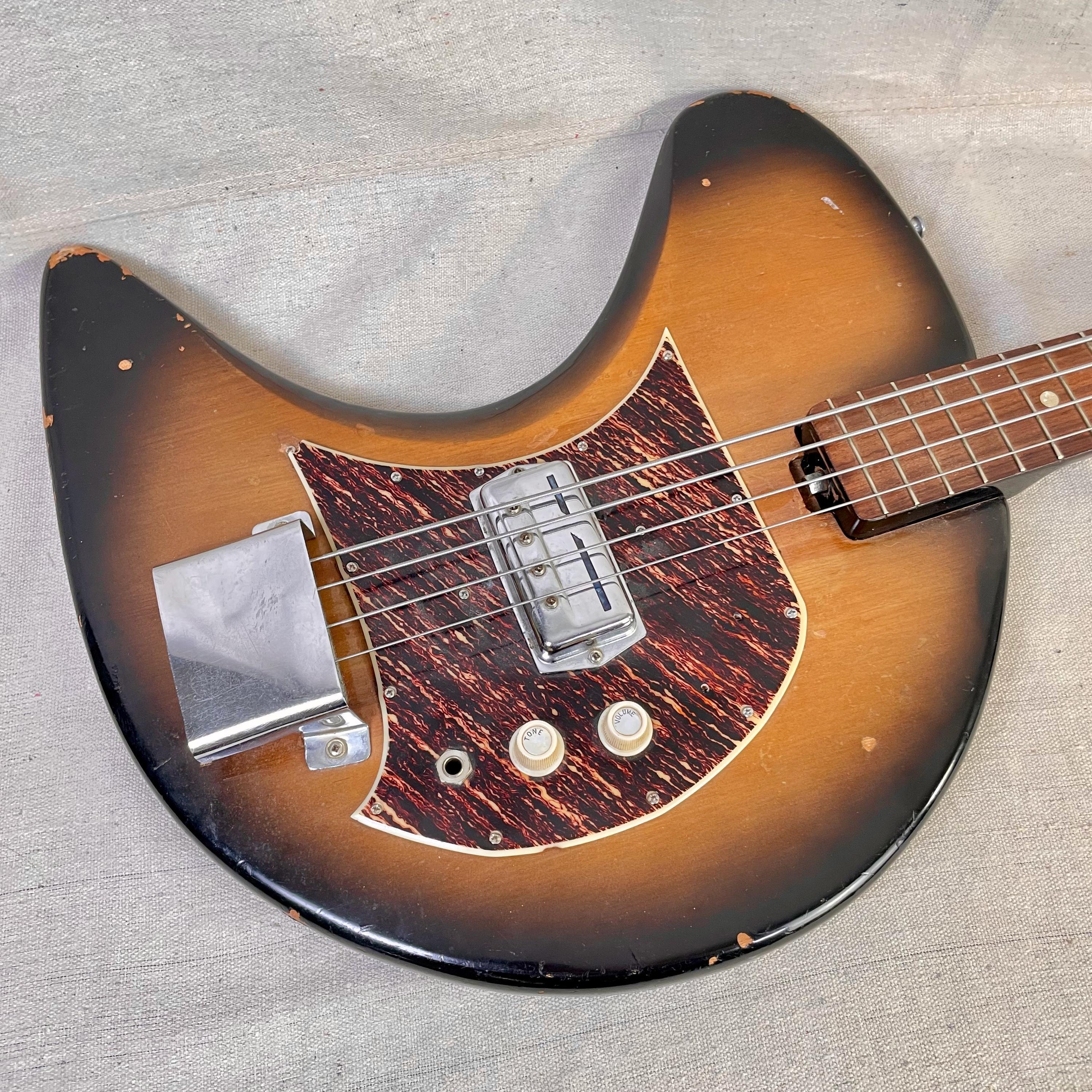 Used Maxitone Crescent Moon - Sweetwater's Gear Exchange